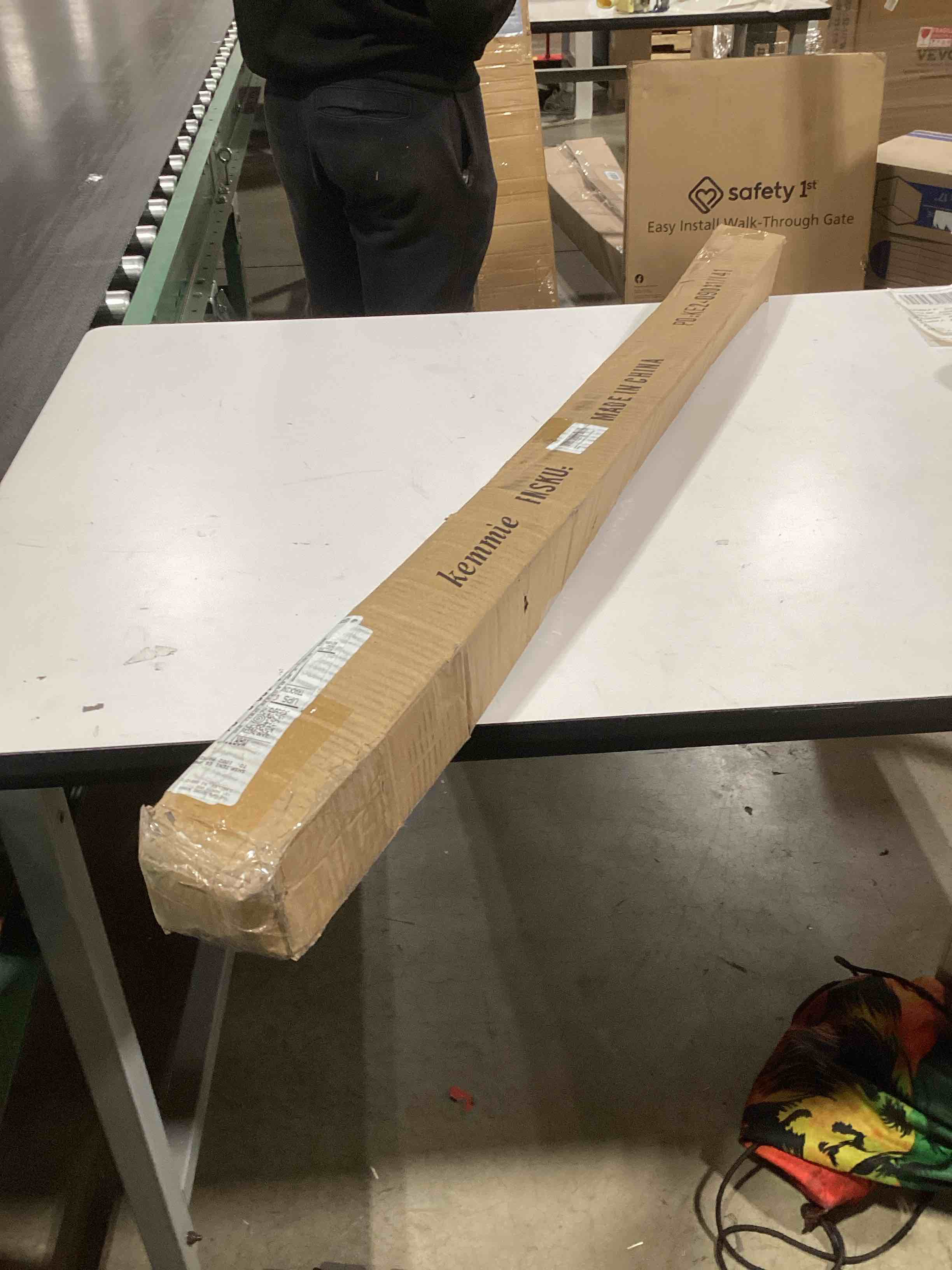 https://s3.amazonaws.com/lotting-images-prod/bidfta/PPE2770139_1760009607493.jpeg