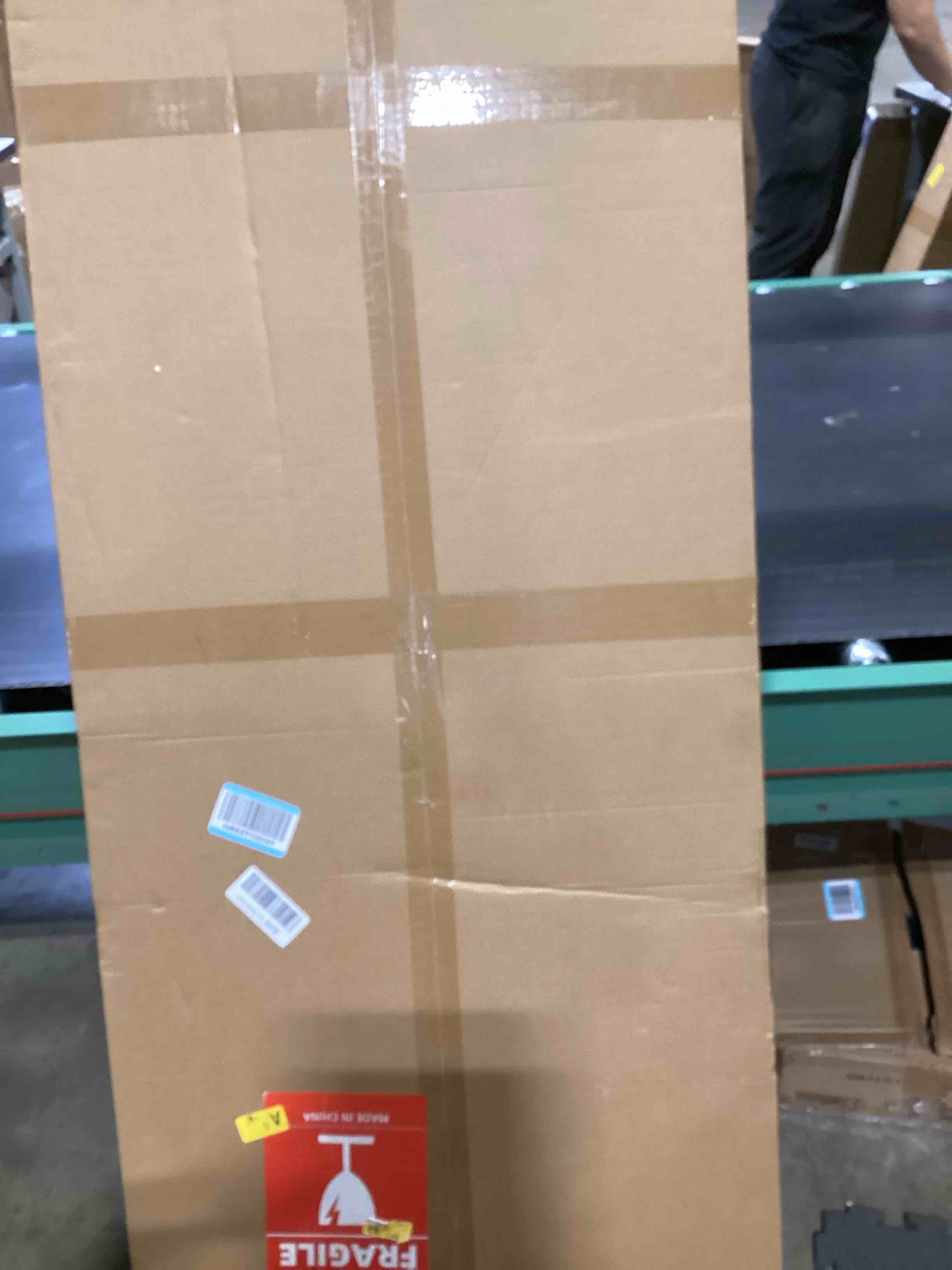 https://s3.amazonaws.com/lotting-images-prod/bidfta/PPE2770196_1760037195827.jpeg