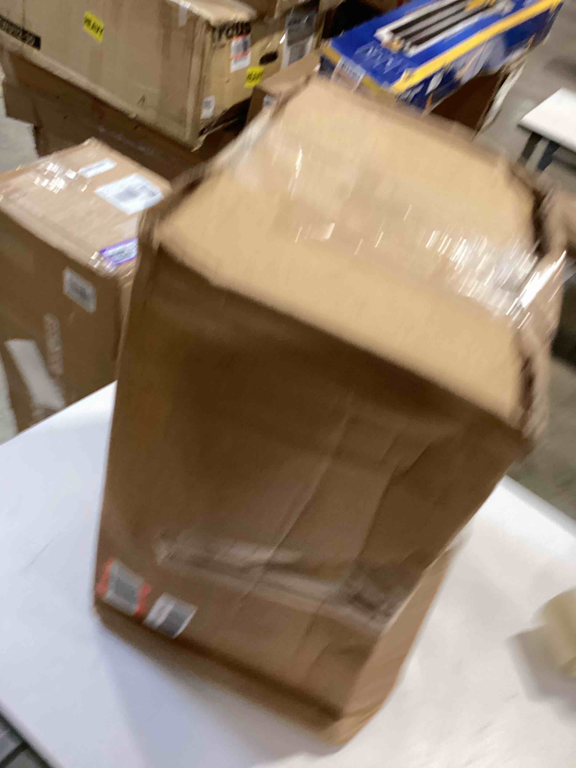 https://s3.amazonaws.com/lotting-images-prod/bidfta/PPE2773178_1759332434663.jpeg
