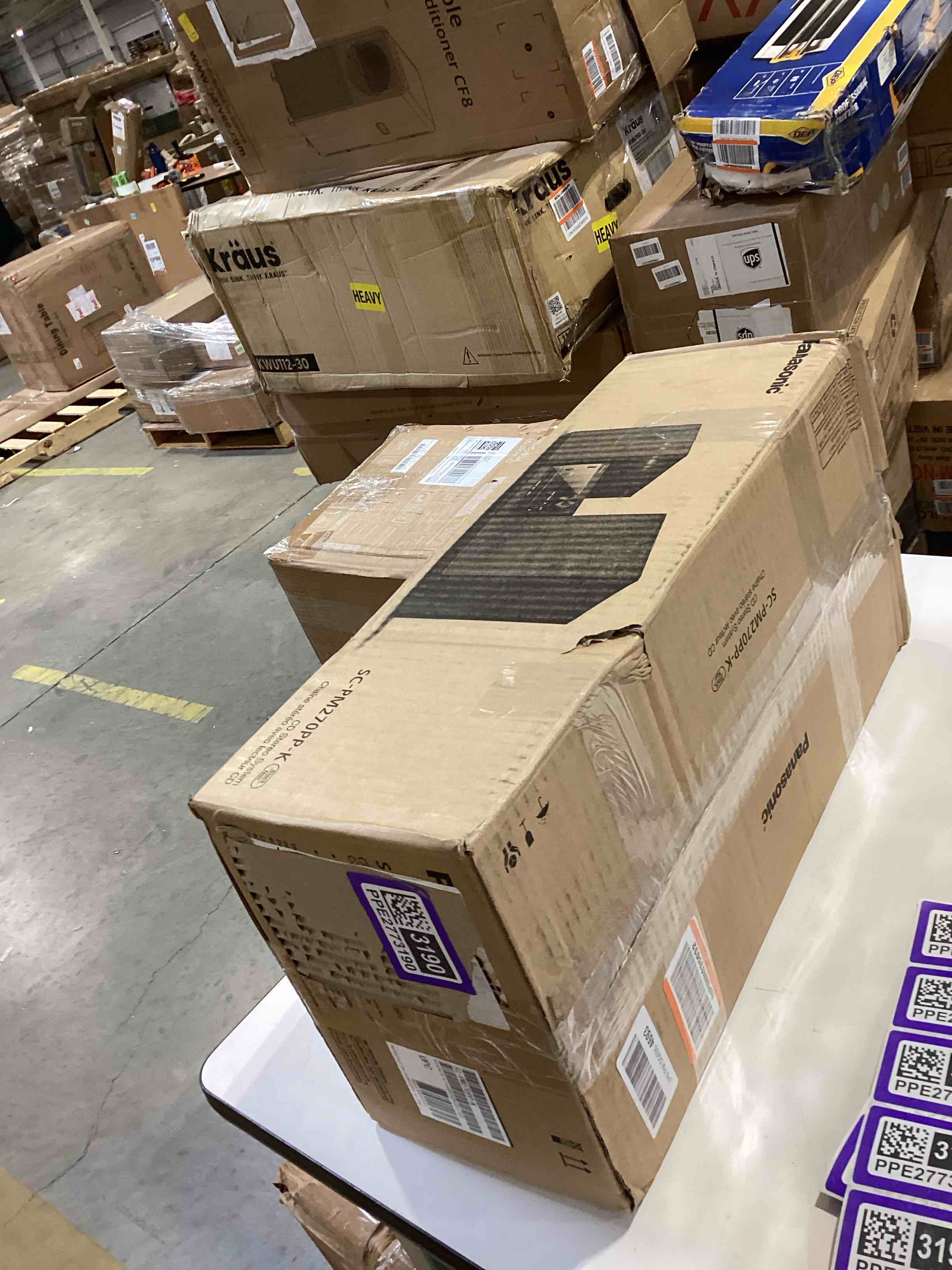 https://s3.amazonaws.com/lotting-images-prod/bidfta/PPE2773190_1759331702027.jpeg