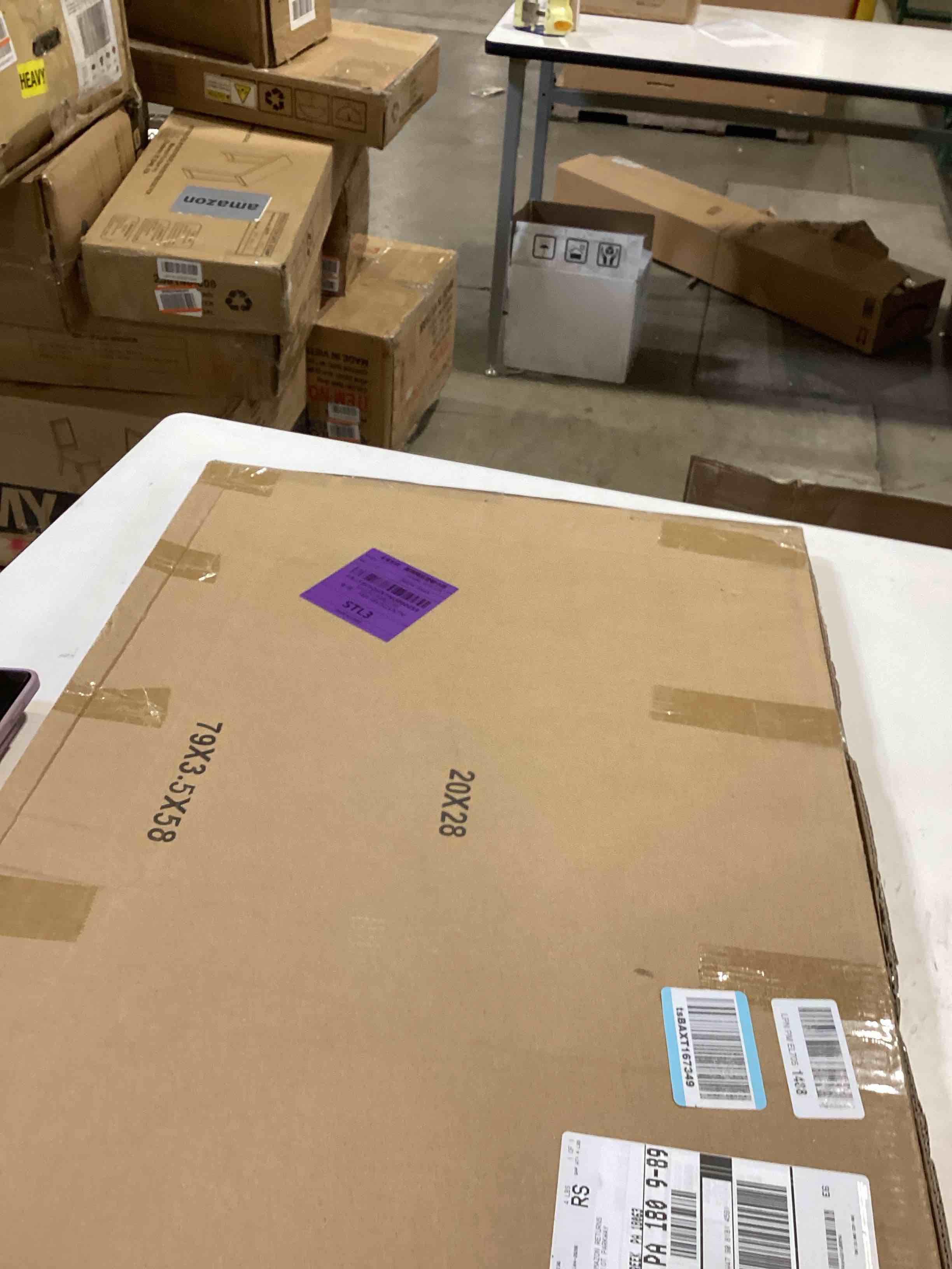 https://s3.amazonaws.com/lotting-images-prod/bidfta/PPE2773229_1759337973917.jpeg