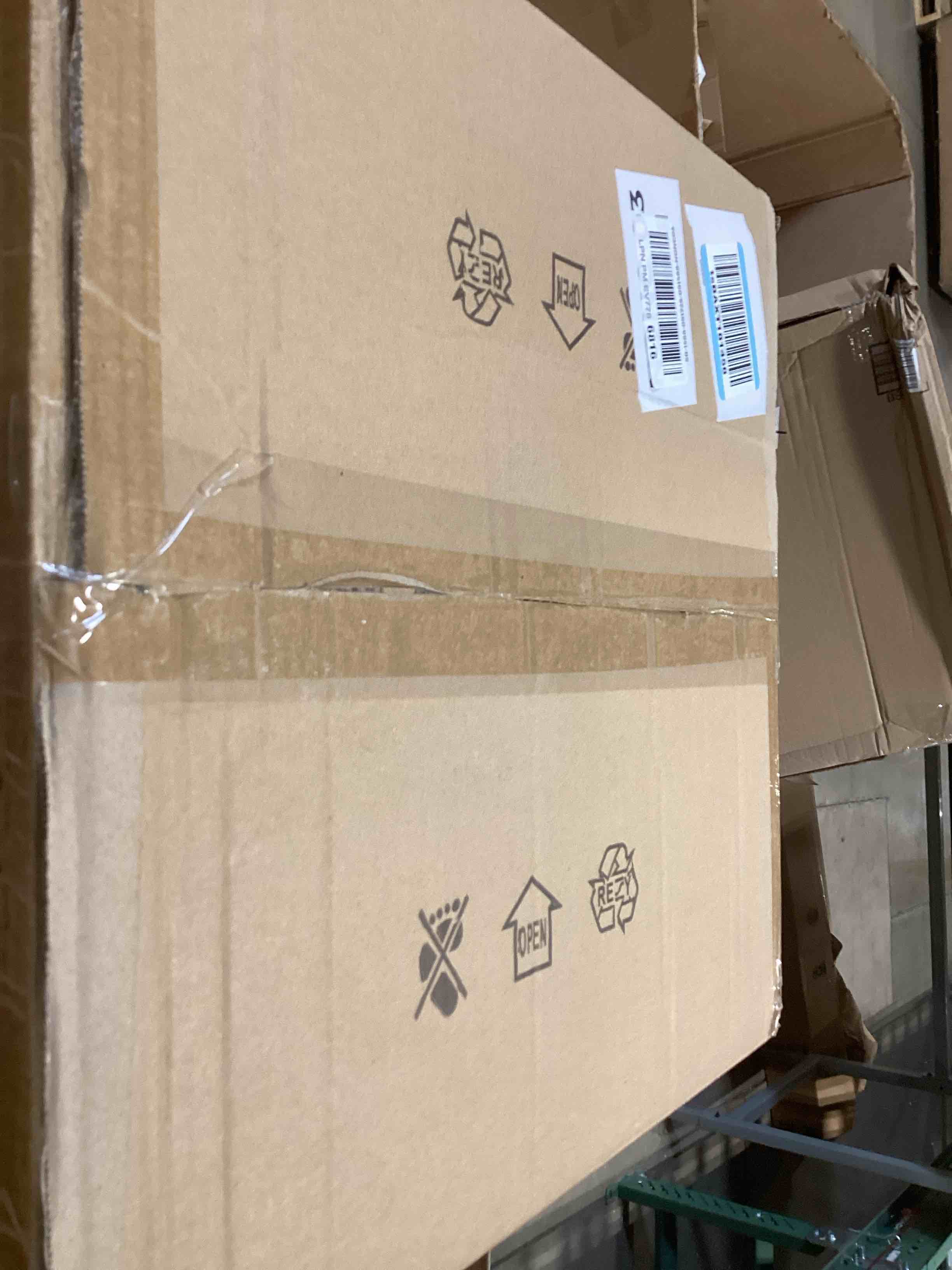 https://s3.amazonaws.com/lotting-images-prod/bidfta/PPE2773479_1759429282894.jpeg