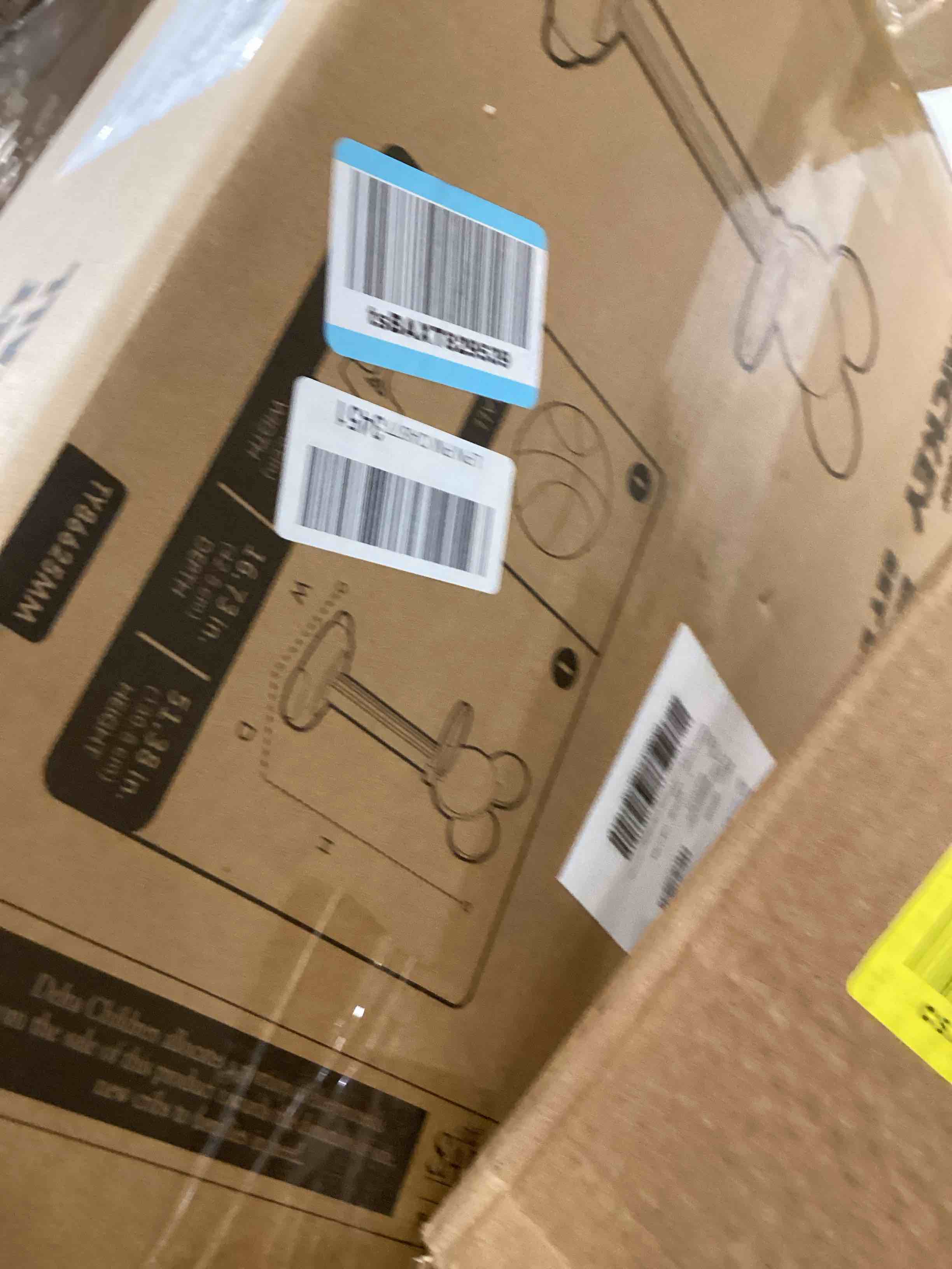 https://s3.amazonaws.com/lotting-images-prod/bidfta/PPE2773498_1759431069398.jpeg