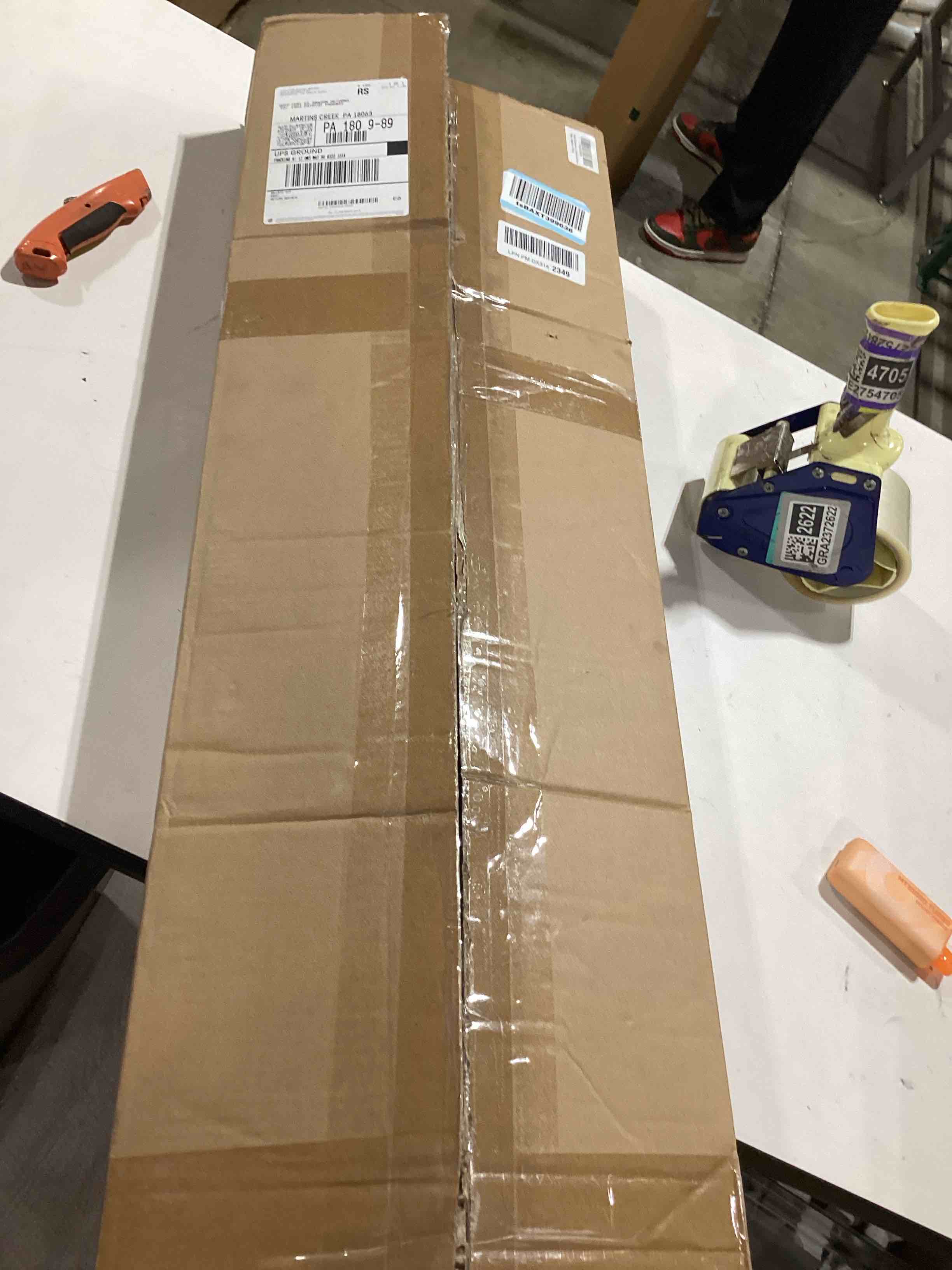 https://s3.amazonaws.com/lotting-images-prod/bidfta/PPE2773648_1759749831783.jpeg