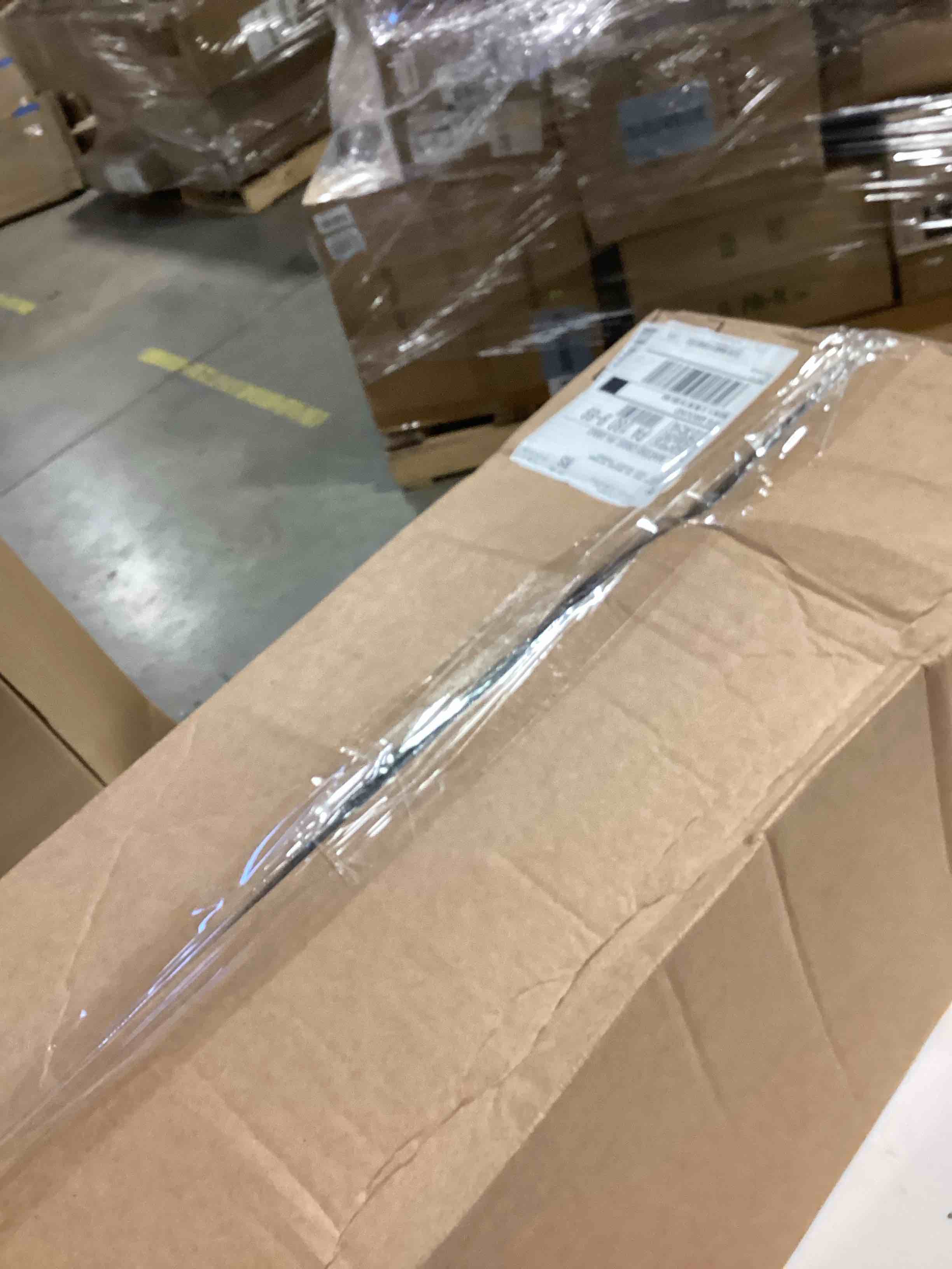 https://s3.amazonaws.com/lotting-images-prod/bidfta/PPE2773889_1759925905930.jpeg