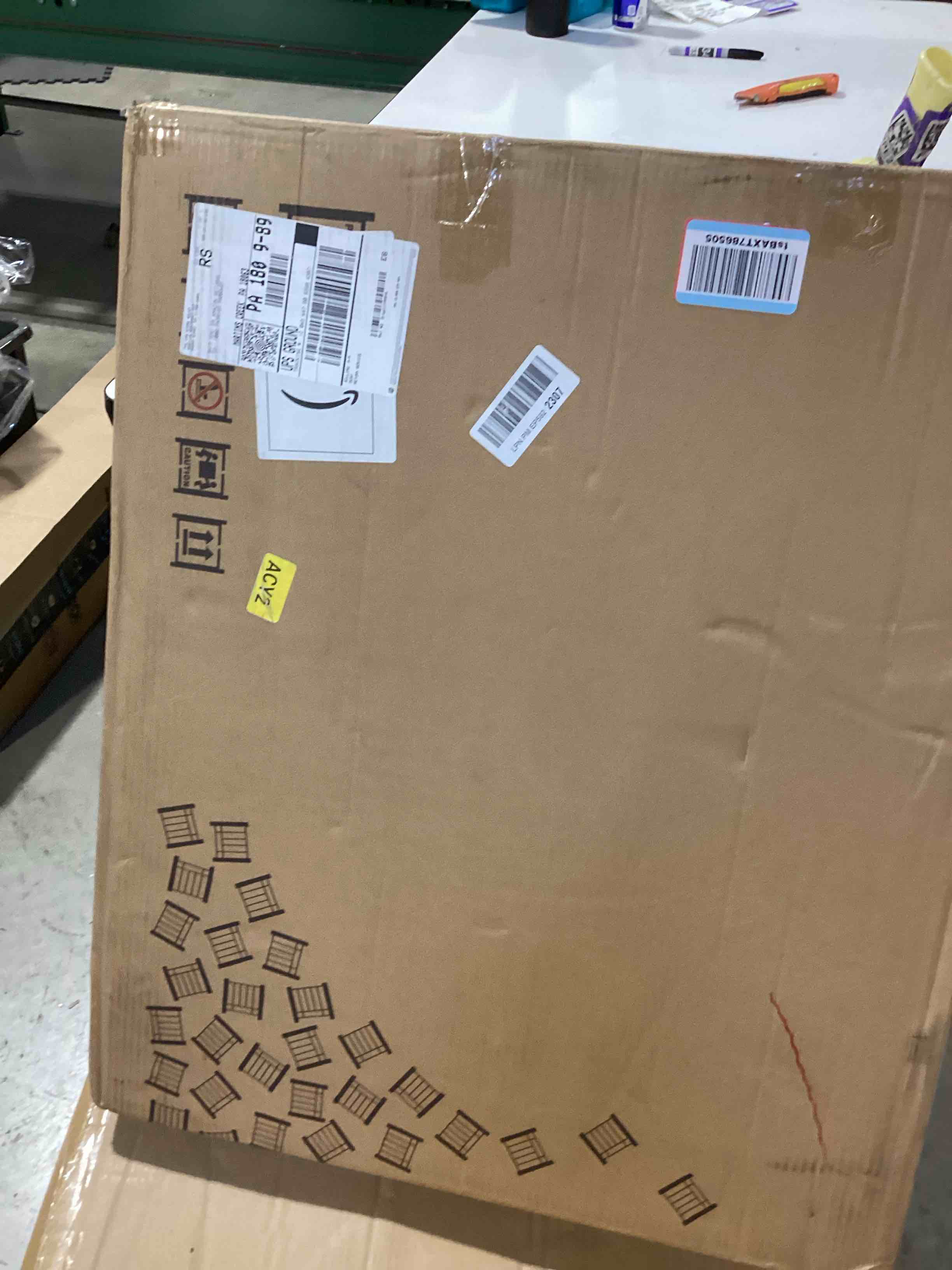 https://s3.amazonaws.com/lotting-images-prod/bidfta/PPE2773911_1759931300429.jpeg