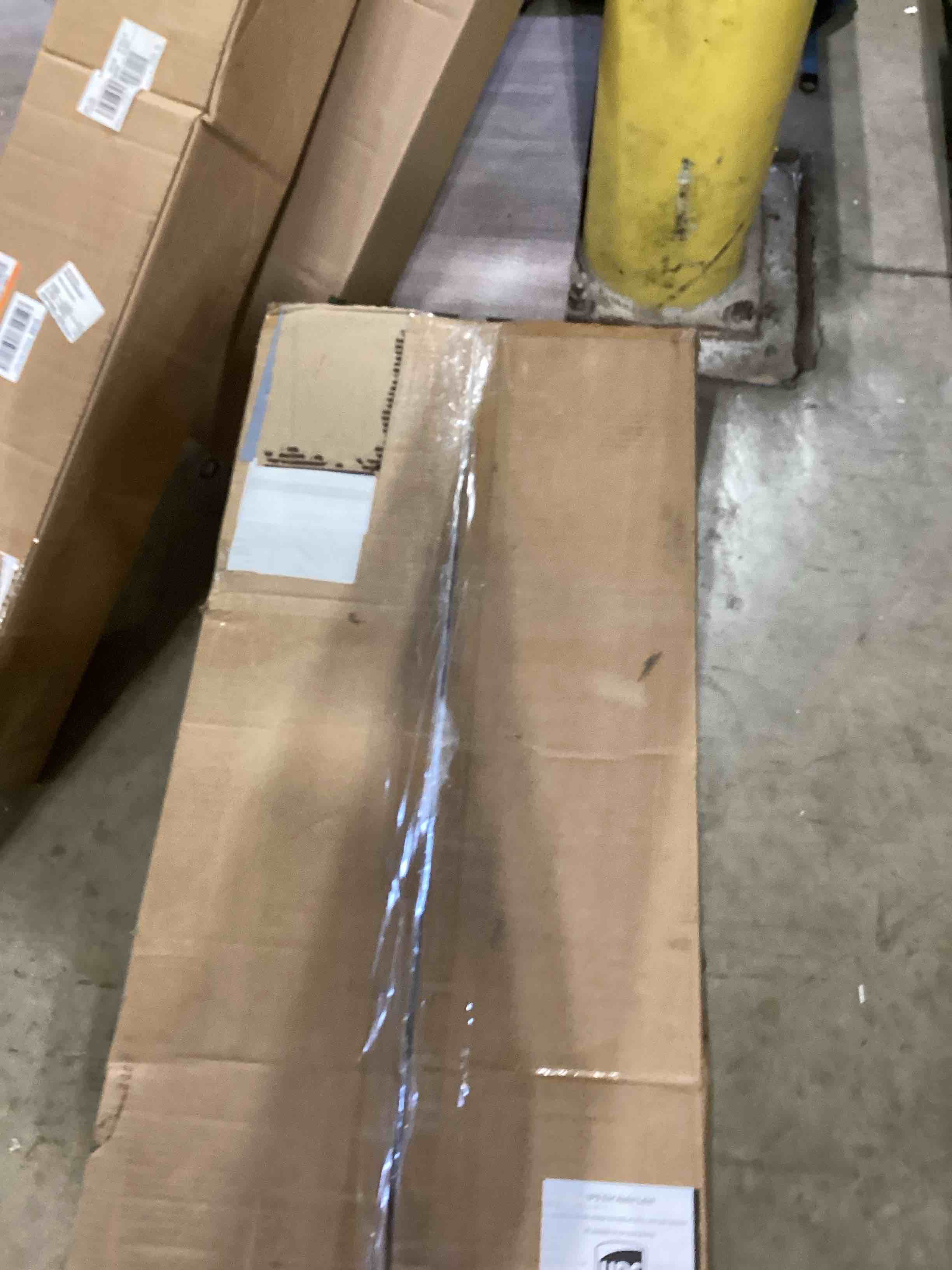 https://s3.amazonaws.com/lotting-images-prod/bidfta/PPE2774049_1759948975320.jpeg