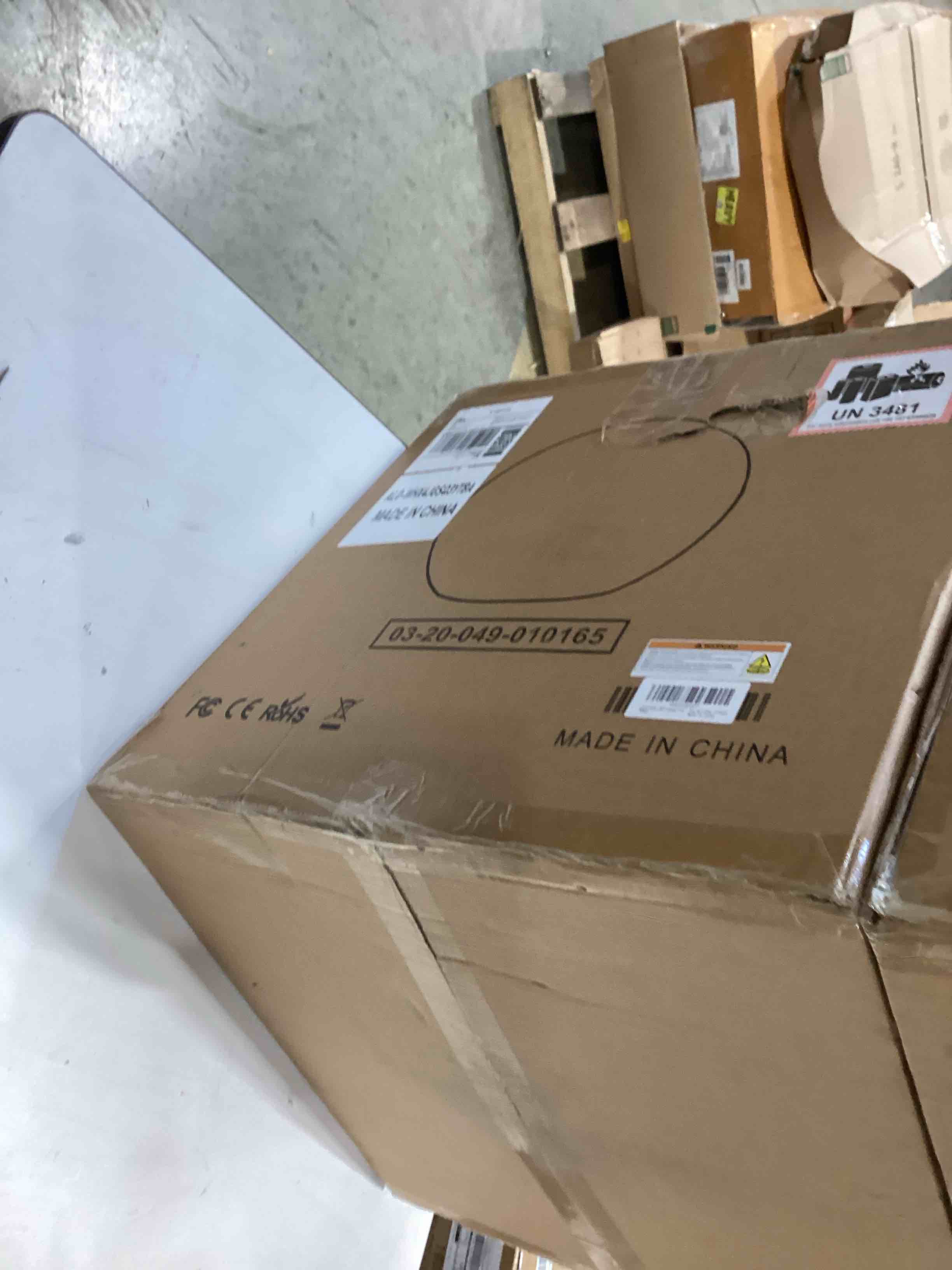 https://s3.amazonaws.com/lotting-images-prod/bidfta/PPE2774143_1760017613822.jpeg