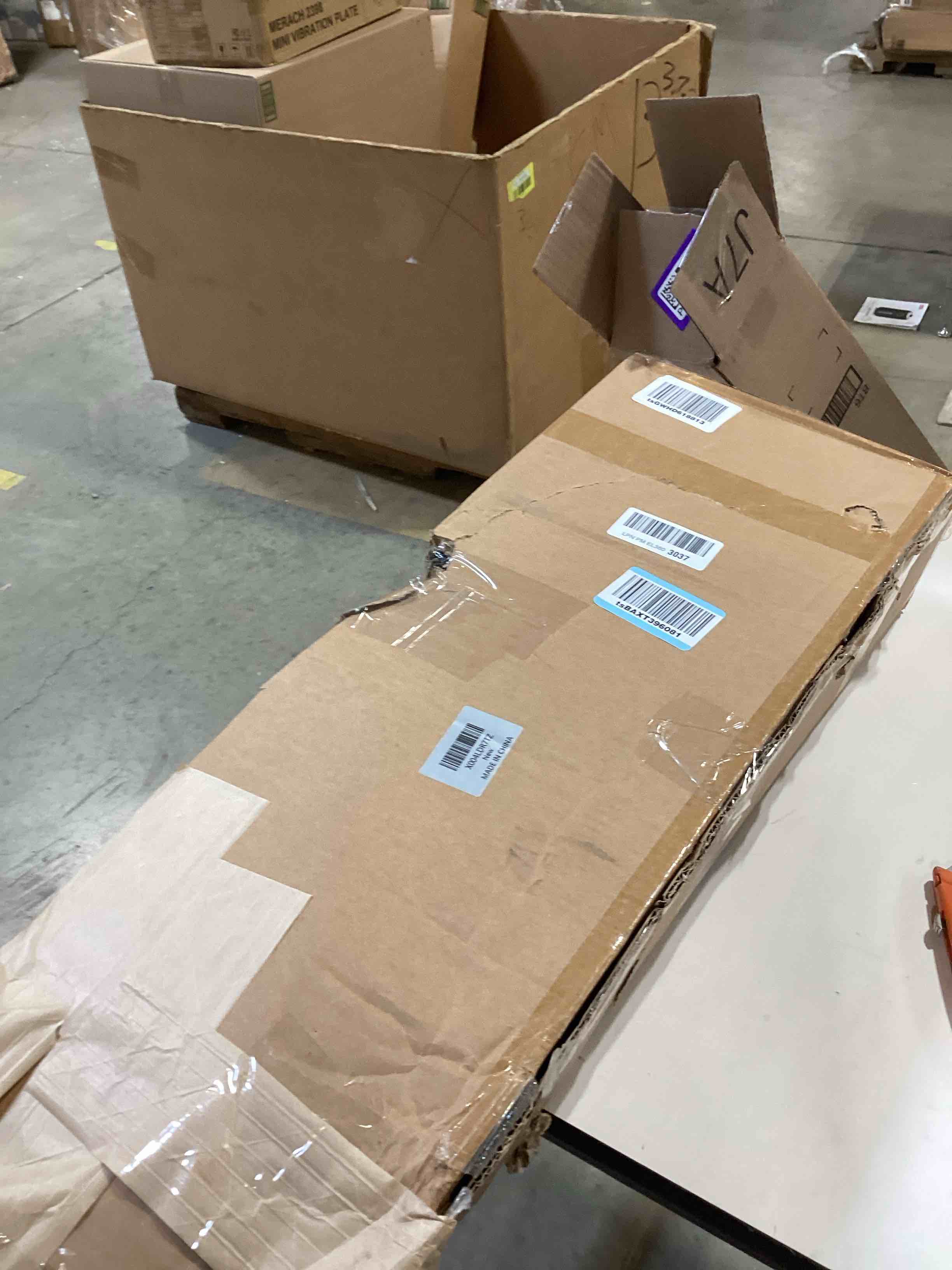 https://s3.amazonaws.com/lotting-images-prod/bidfta/PPE2774209_1760027672072.jpeg