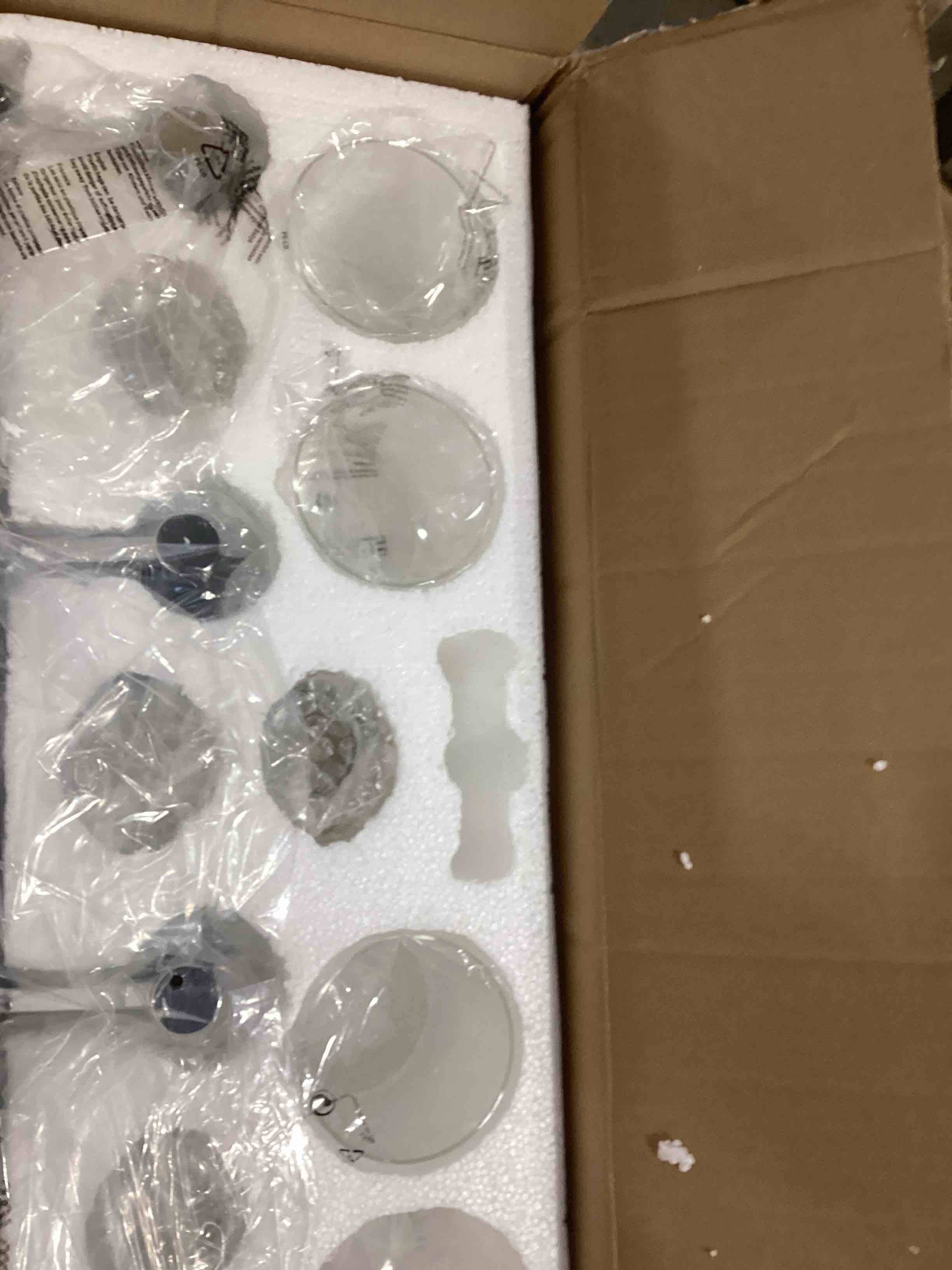https://s3.amazonaws.com/lotting-images-prod/bidfta/PPE2774291_1760098897791.jpeg