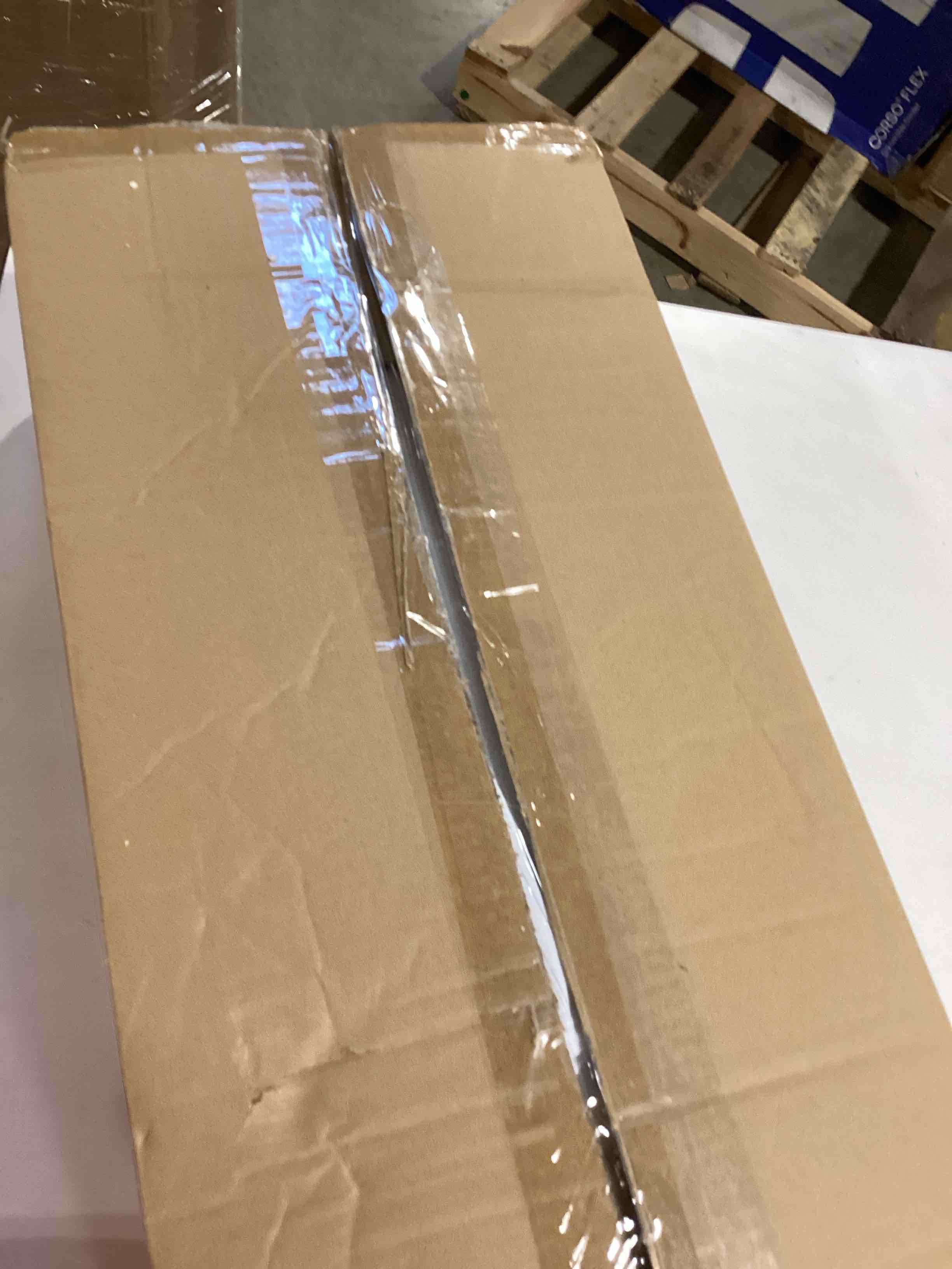 https://s3.amazonaws.com/lotting-images-prod/bidfta/PPE2774291_1760098909794.jpeg