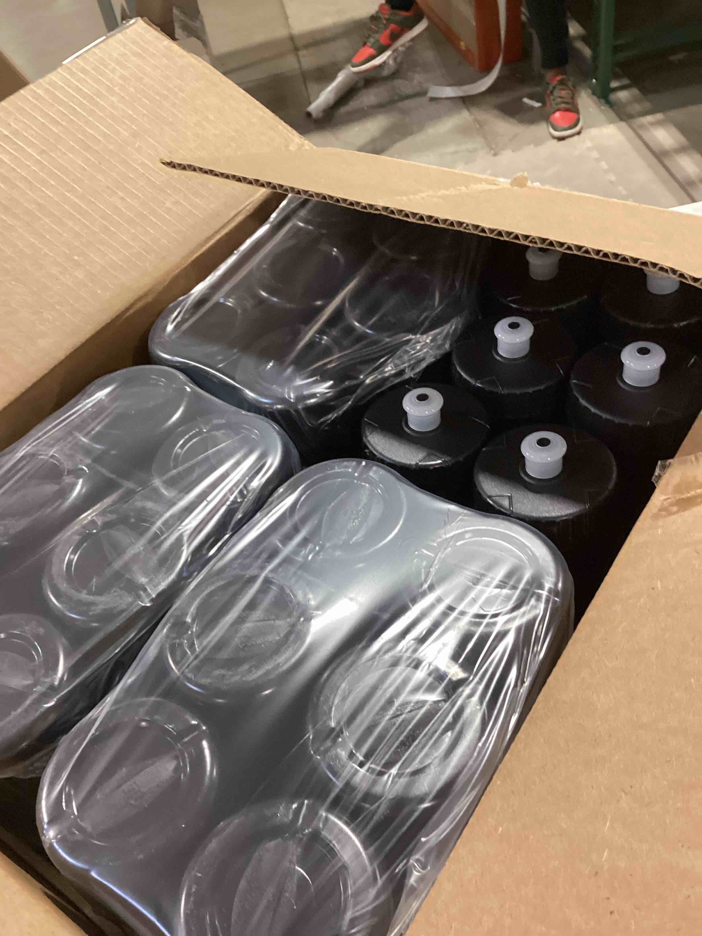 https://s3.amazonaws.com/lotting-images-prod/bidfta/PPE2774310_1760100914930.jpeg