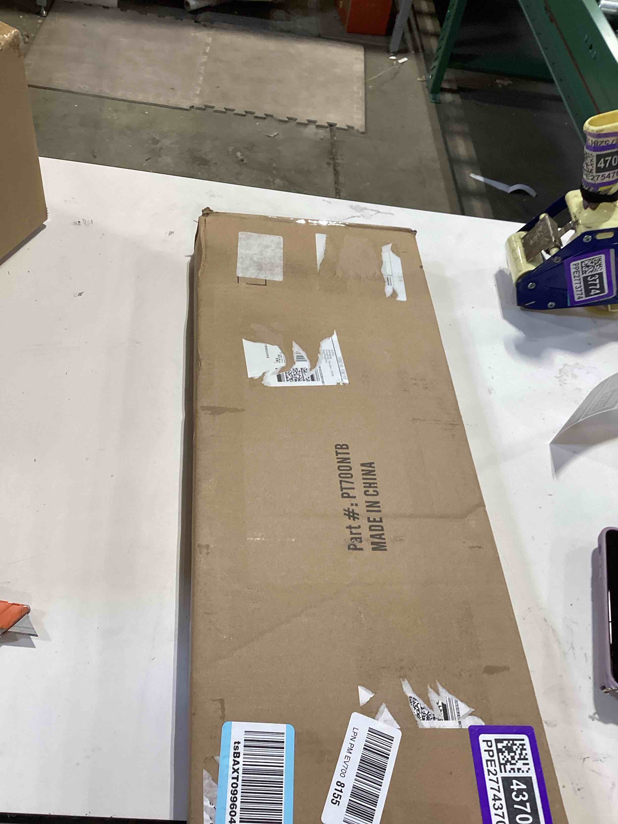 https://s3.amazonaws.com/lotting-images-prod/bidfta/PPE2774370_1760109871091.jpeg