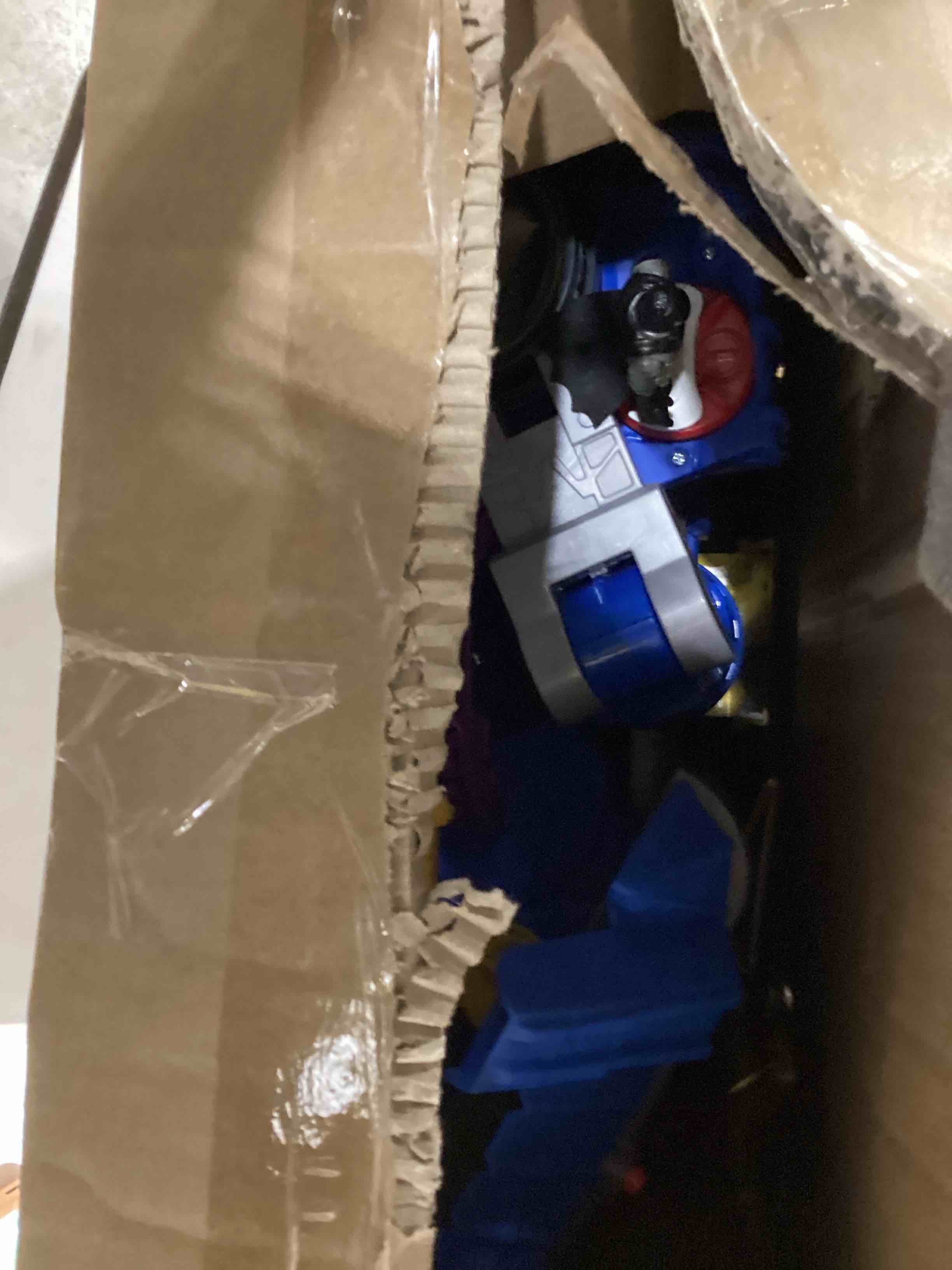 https://s3.amazonaws.com/lotting-images-prod/bidfta/PPE2774409_1760440234120.jpeg