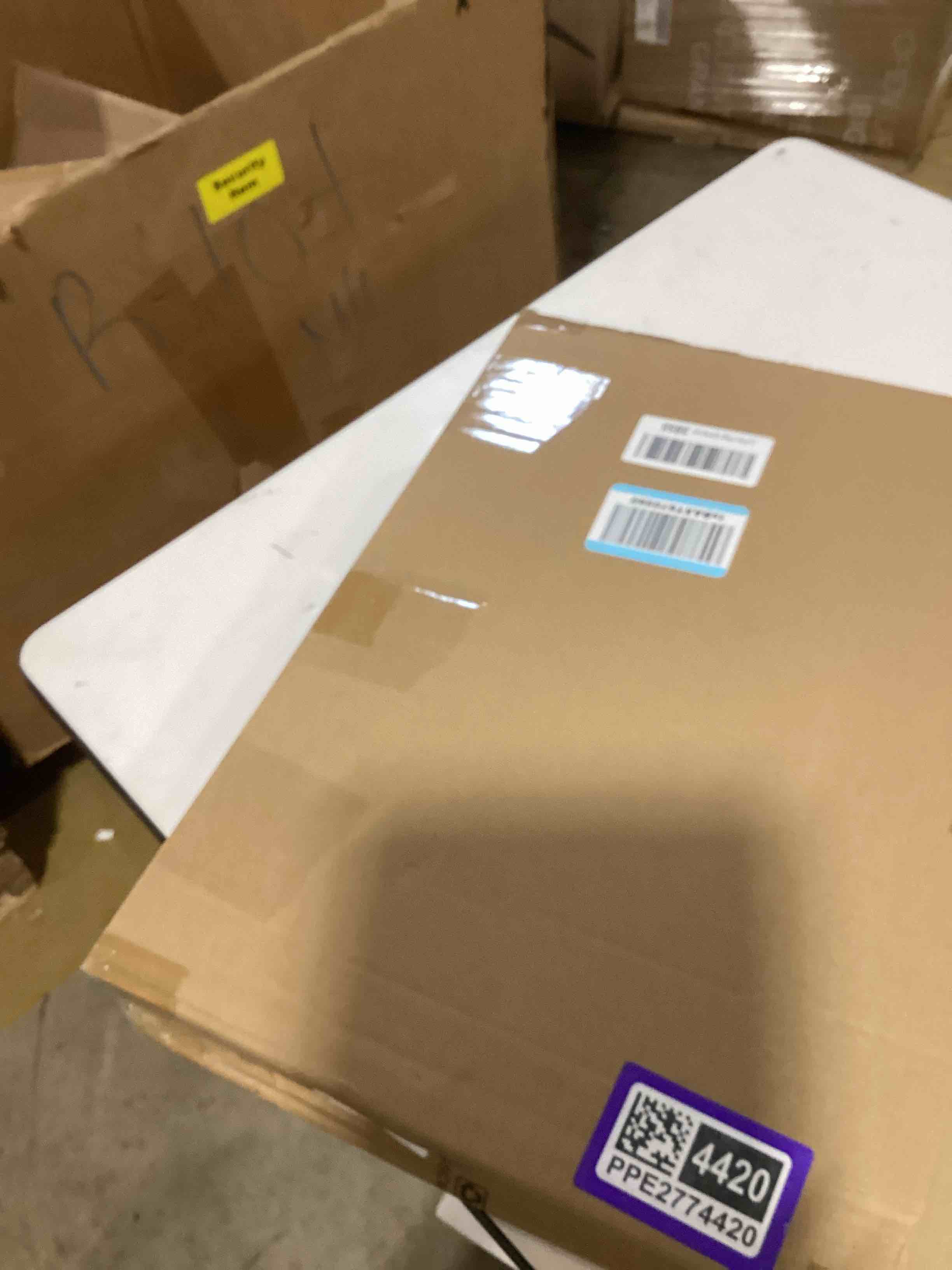 https://s3.amazonaws.com/lotting-images-prod/bidfta/PPE2774420_1760633030166.jpeg