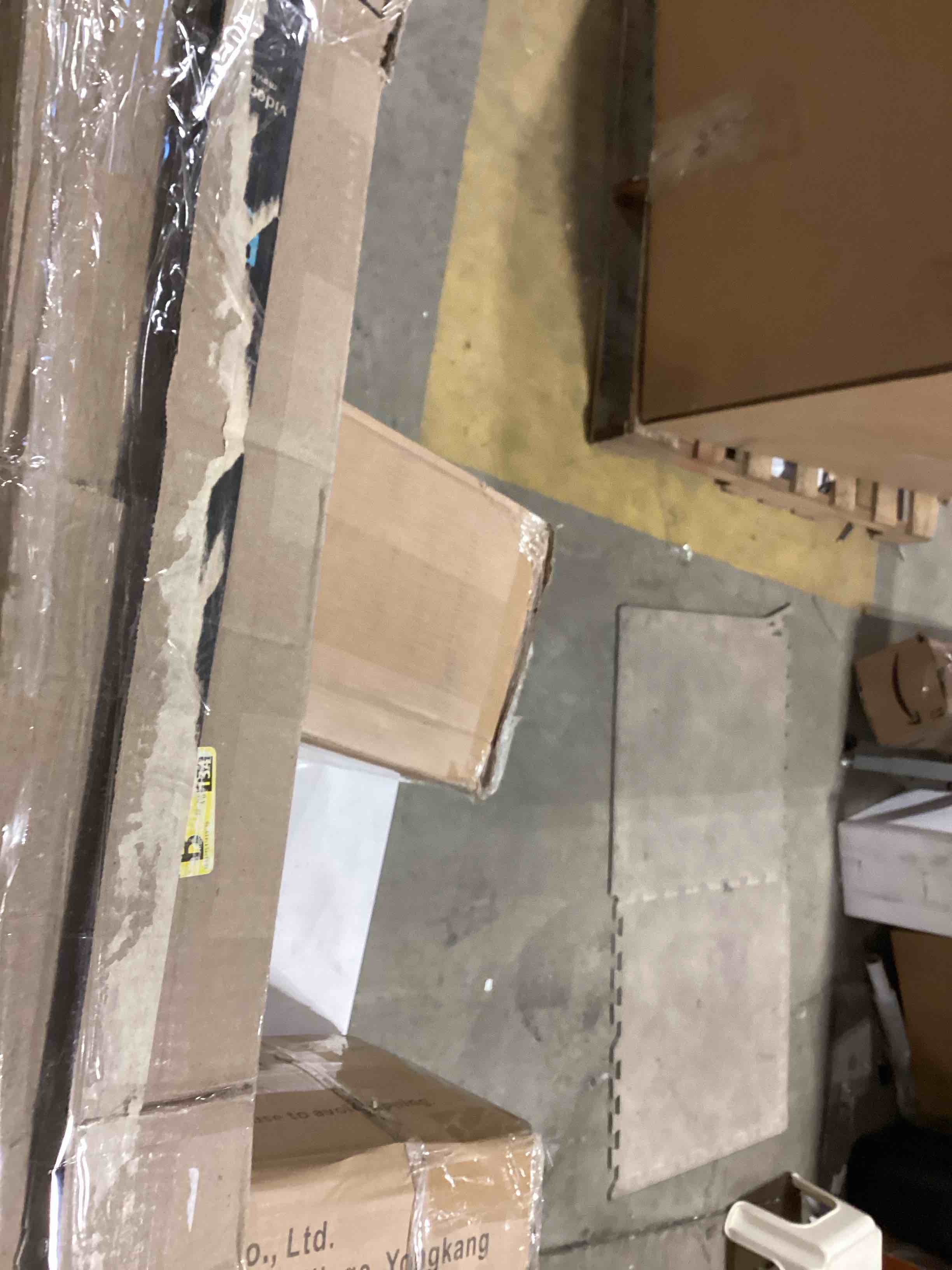 https://s3.amazonaws.com/lotting-images-prod/bidfta/PPE2774492_1760443279379.jpeg