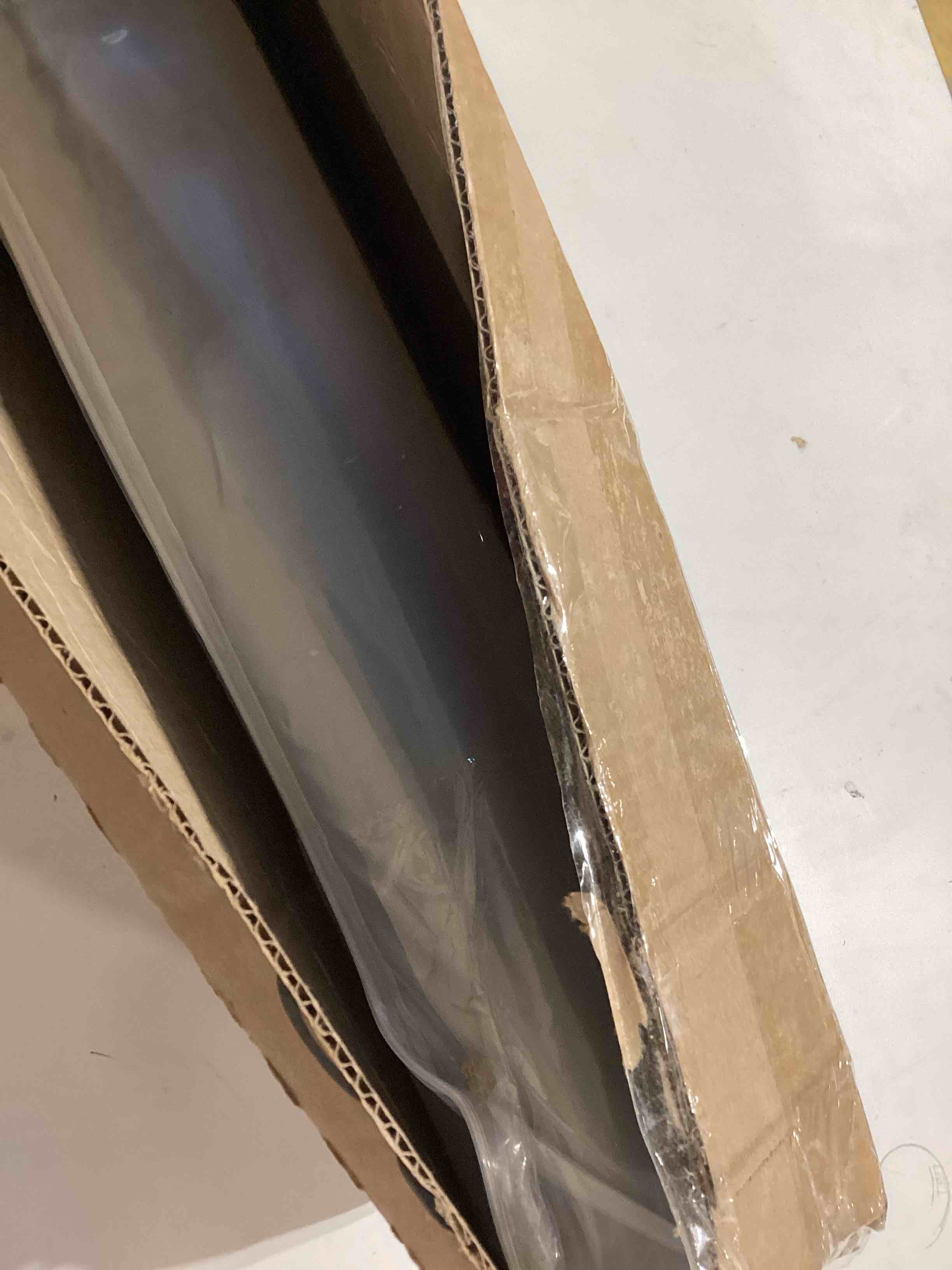 https://s3.amazonaws.com/lotting-images-prod/bidfta/PPE2774499_1760443581117.jpeg