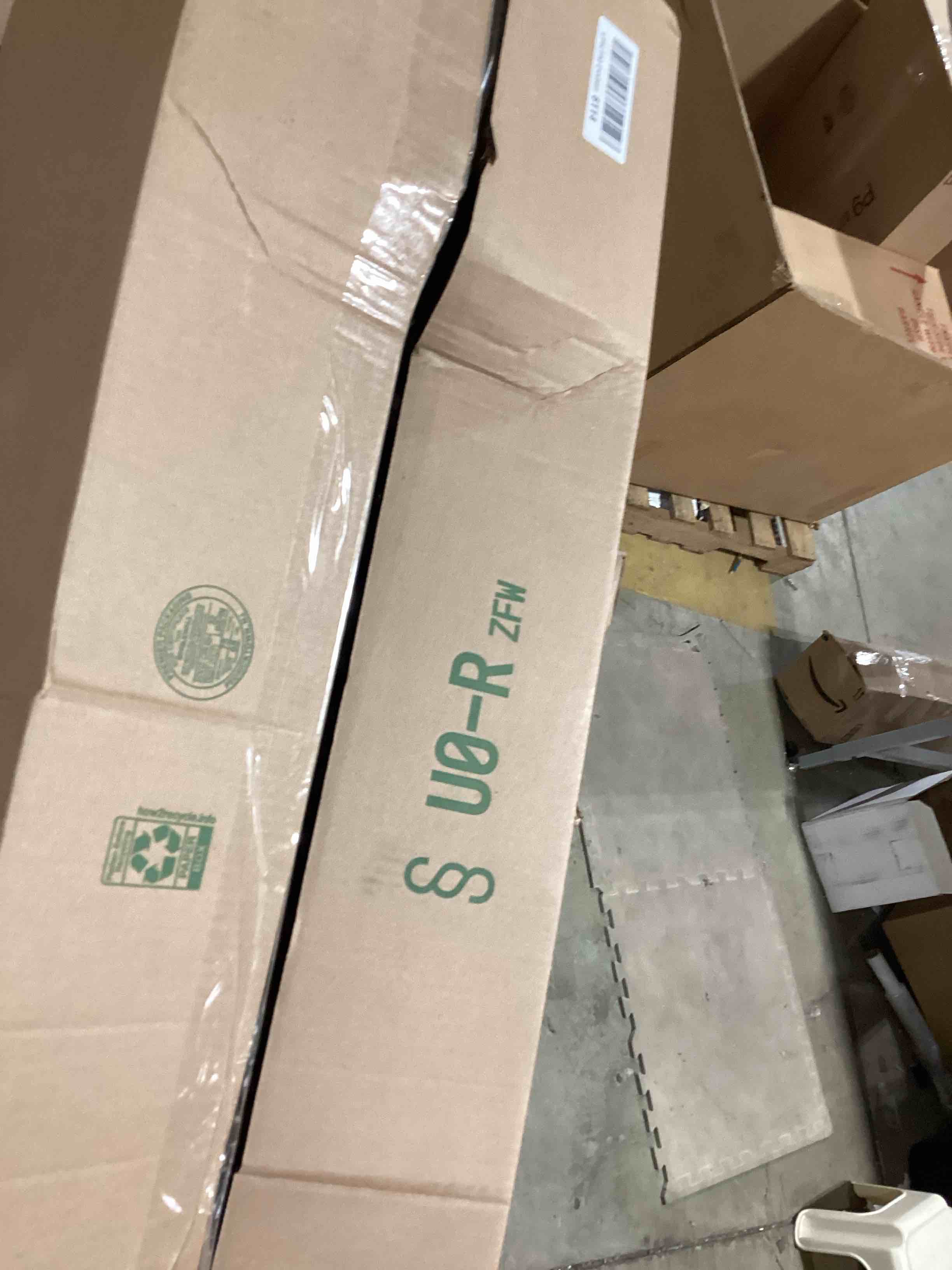 https://s3.amazonaws.com/lotting-images-prod/bidfta/PPE2774501_1760443702447.jpeg