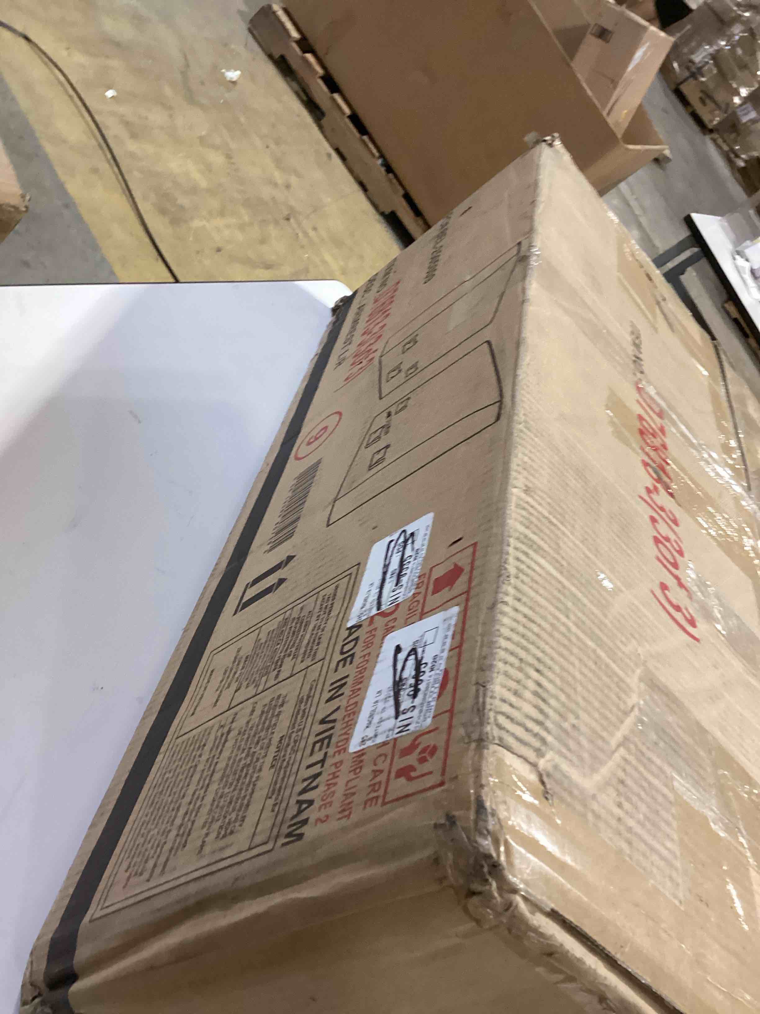 https://s3.amazonaws.com/lotting-images-prod/bidfta/PPE2774608_1760462102537.jpeg