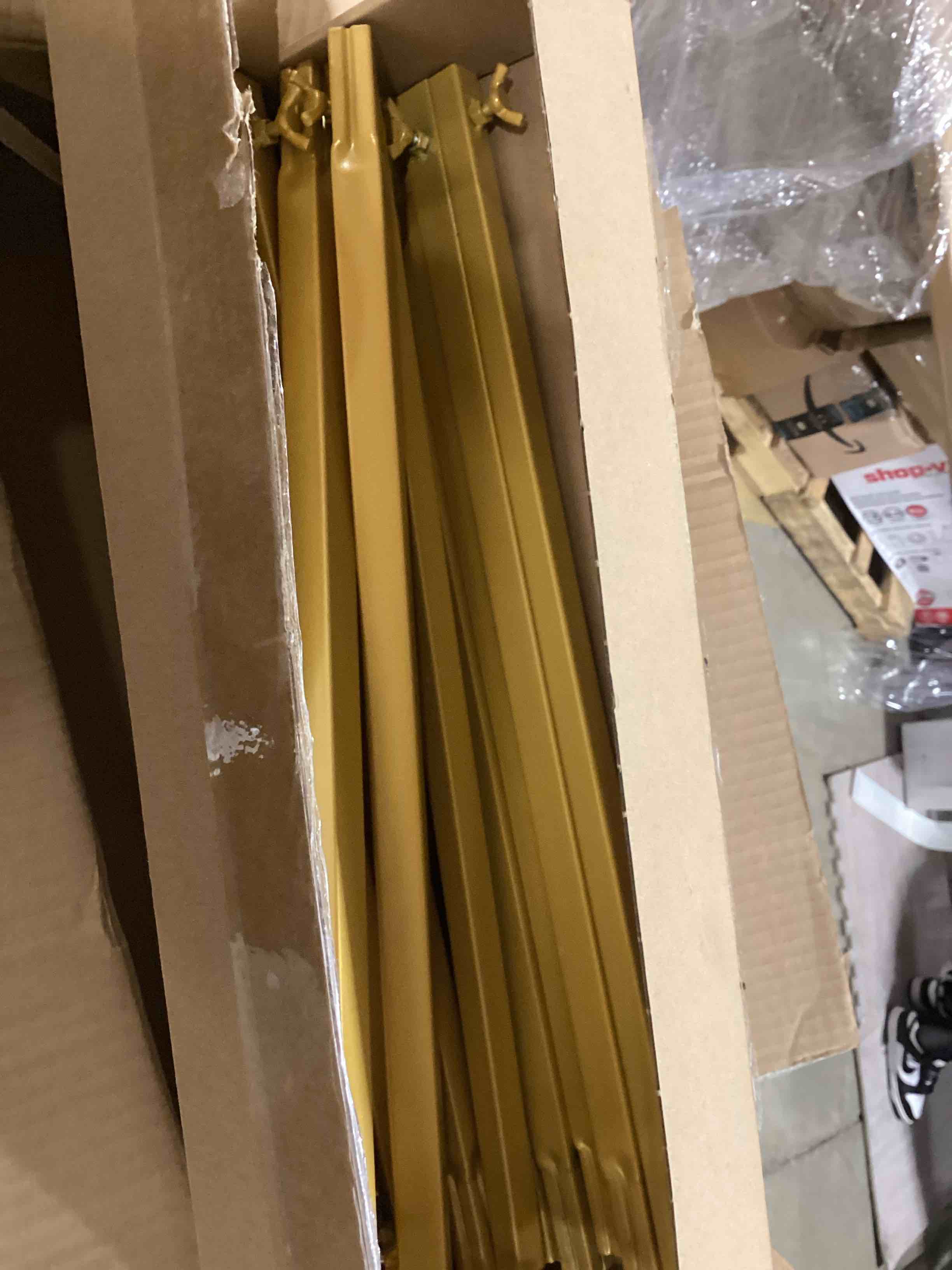 https://s3.amazonaws.com/lotting-images-prod/bidfta/PPE2774830_1760615050153.jpeg
