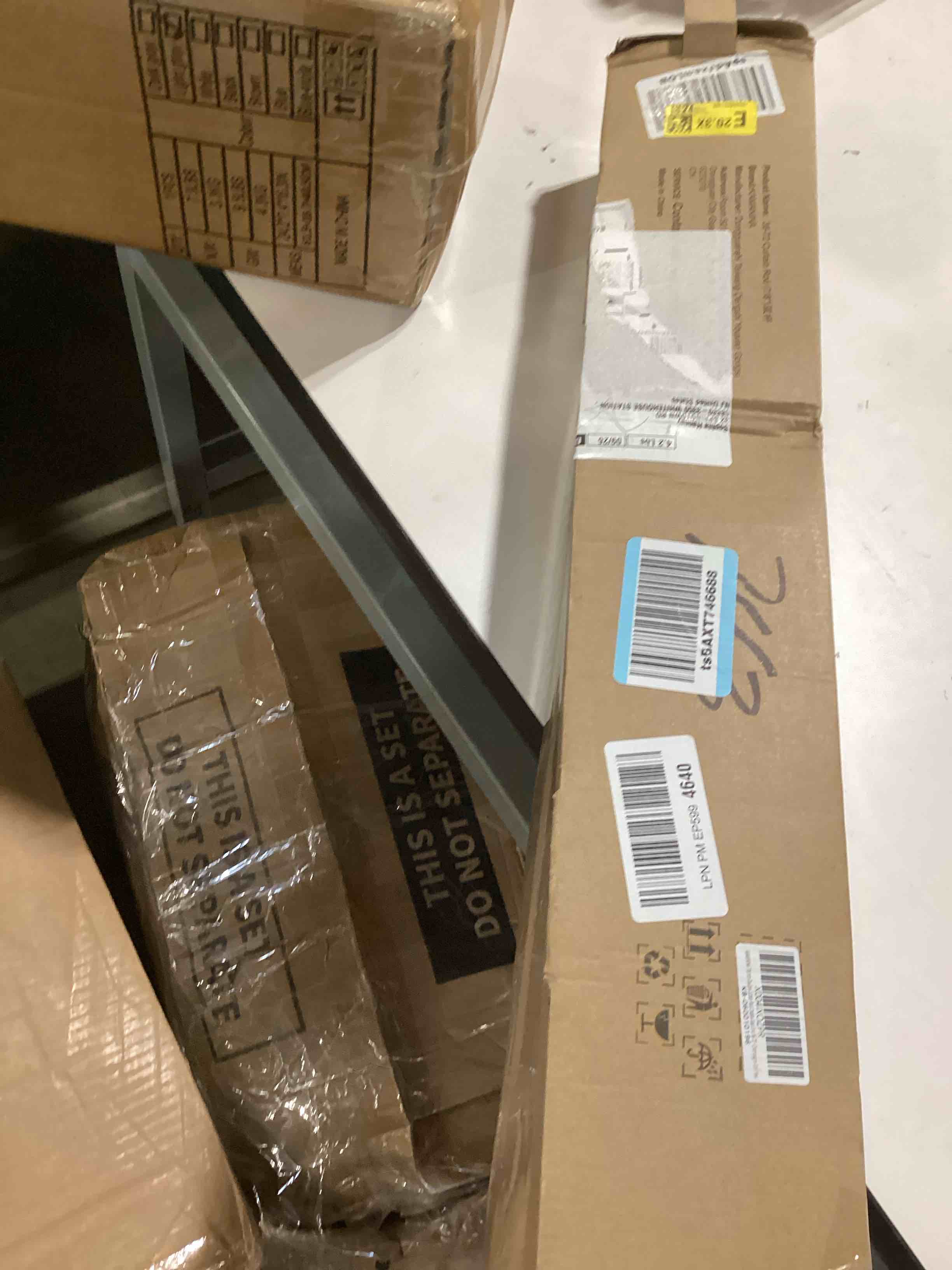 https://s3.amazonaws.com/lotting-images-prod/bidfta/PPE2774877_1760624037345.jpeg