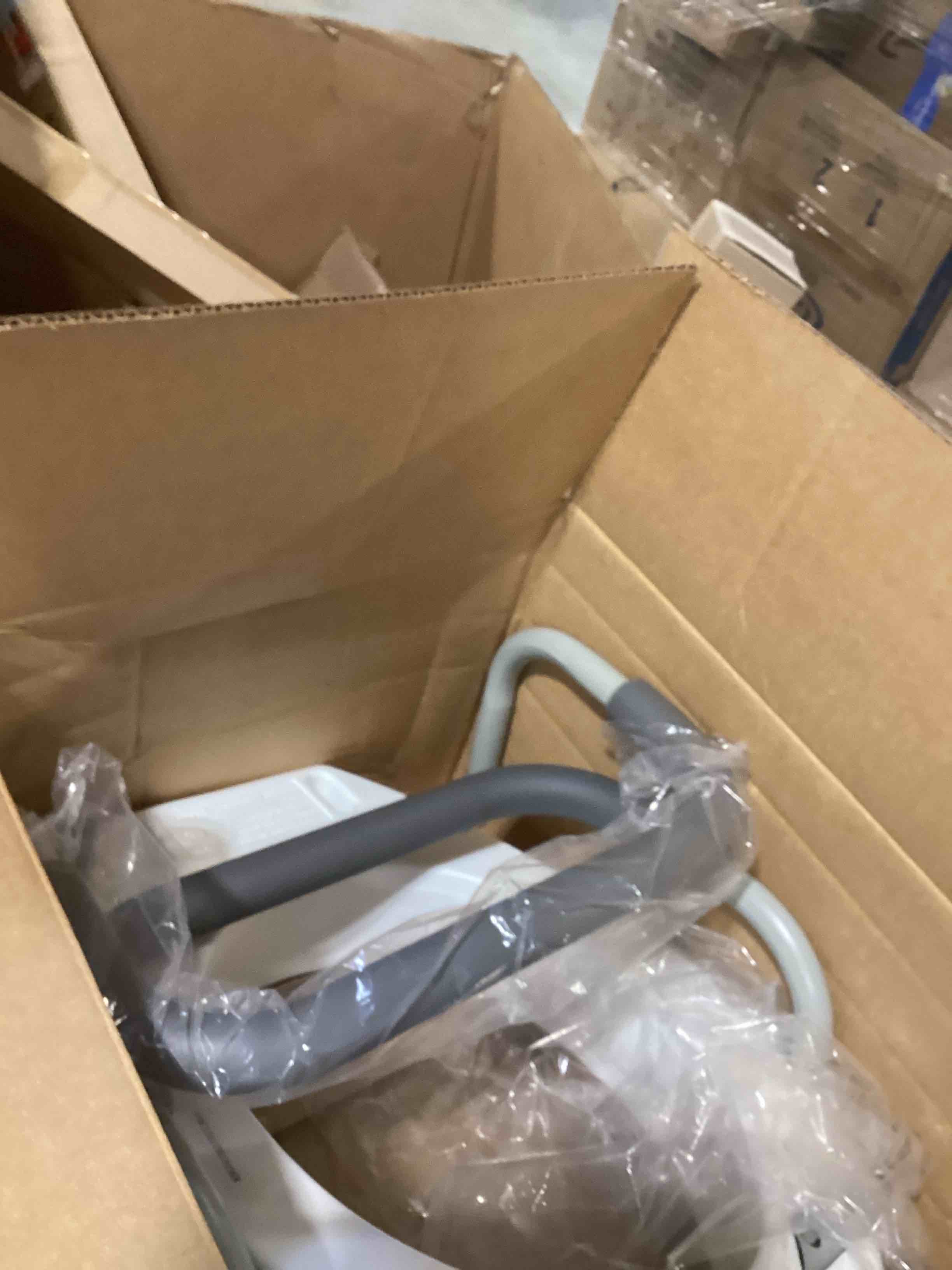 https://s3.amazonaws.com/lotting-images-prod/bidfta/PPE2774910_1760631315134.jpeg