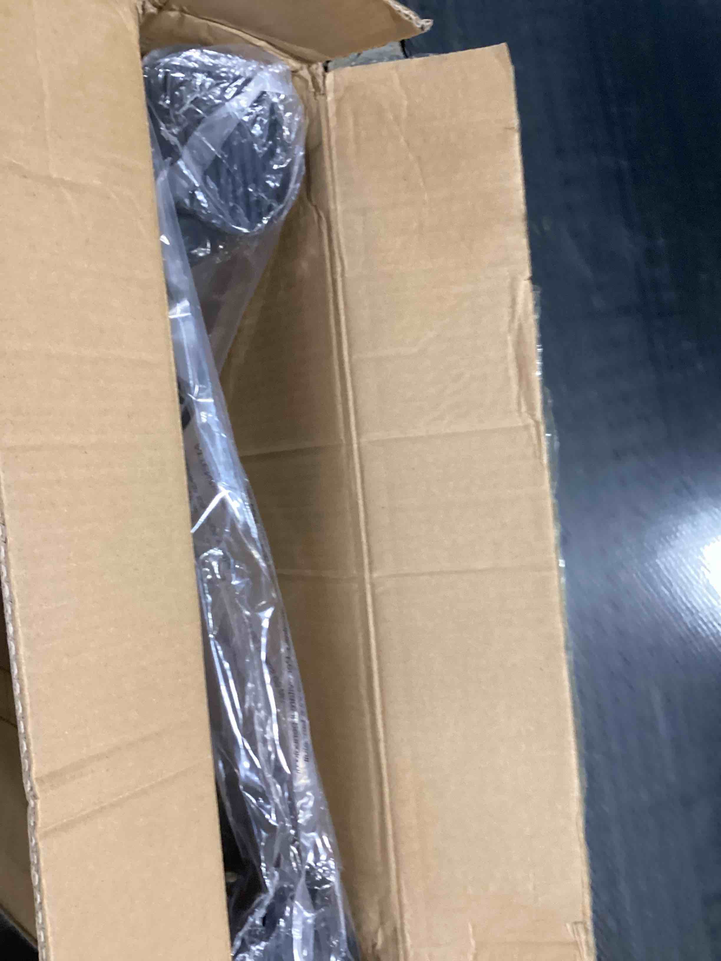 https://s3.amazonaws.com/lotting-images-prod/bidfta/PPE2774922_1760633735518.jpeg
