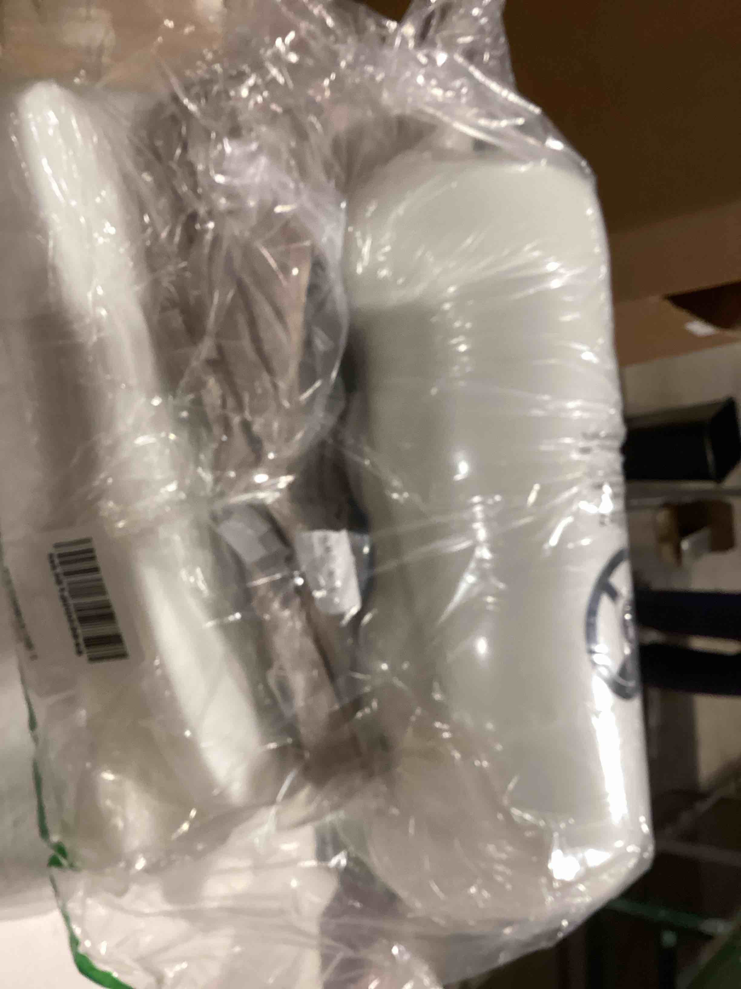 https://s3.amazonaws.com/lotting-images-prod/bidfta/PPE2774986_1760701248327.jpeg
