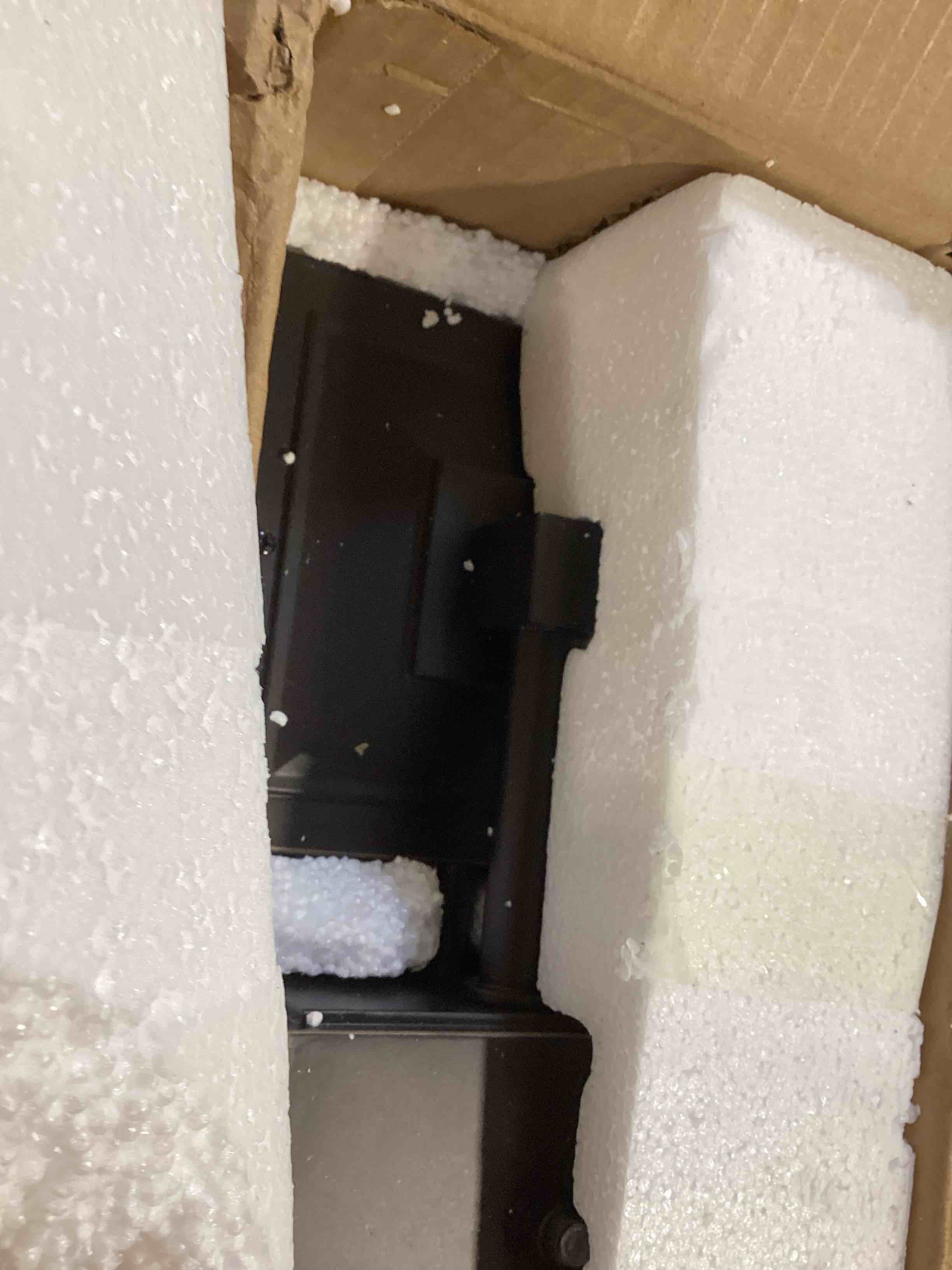 https://s3.amazonaws.com/lotting-images-prod/bidfta/PPE2775075_1760719792279.jpeg