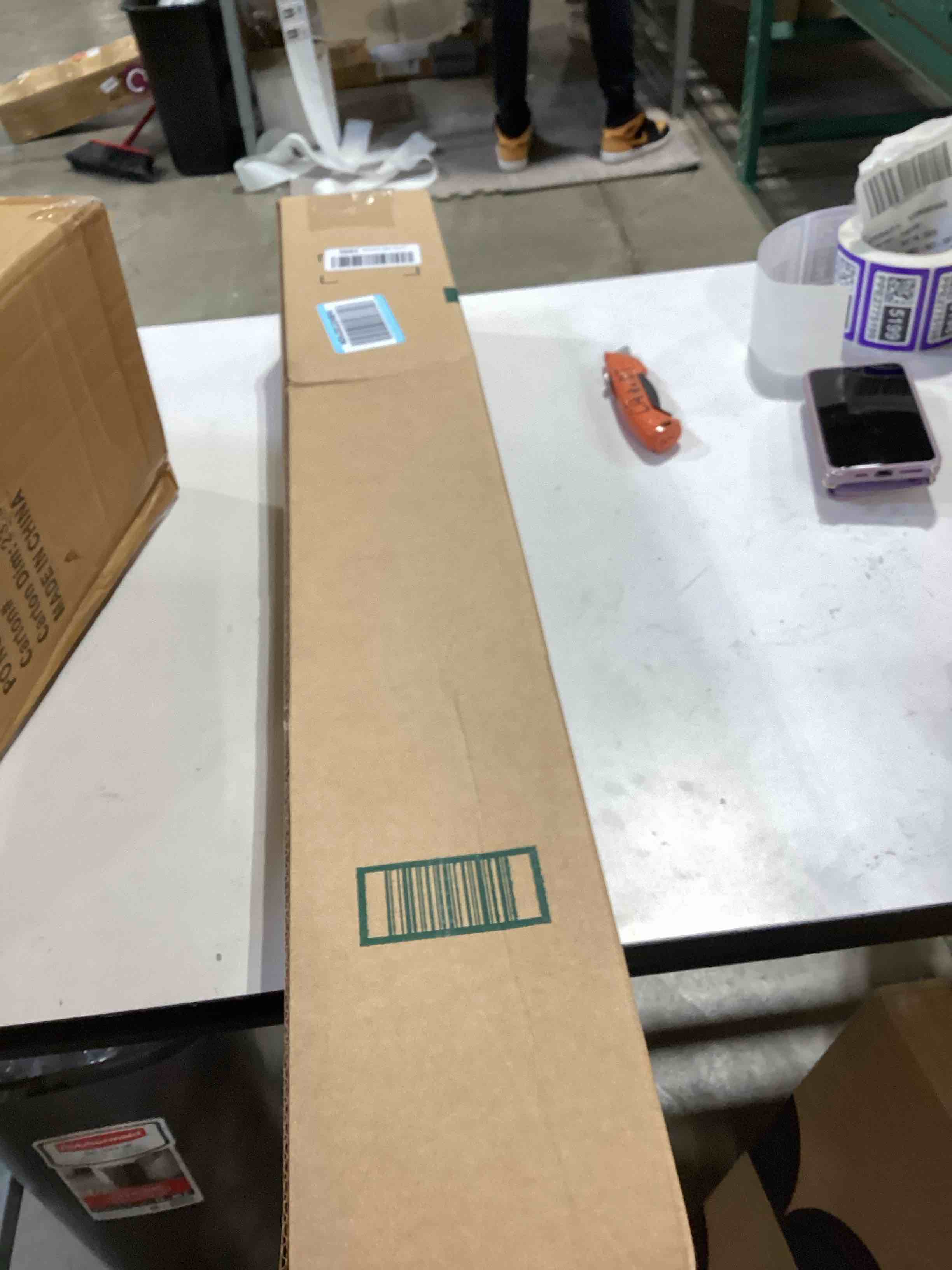 https://s3.amazonaws.com/lotting-images-prod/bidfta/PPE2775181_1760970233211.jpeg