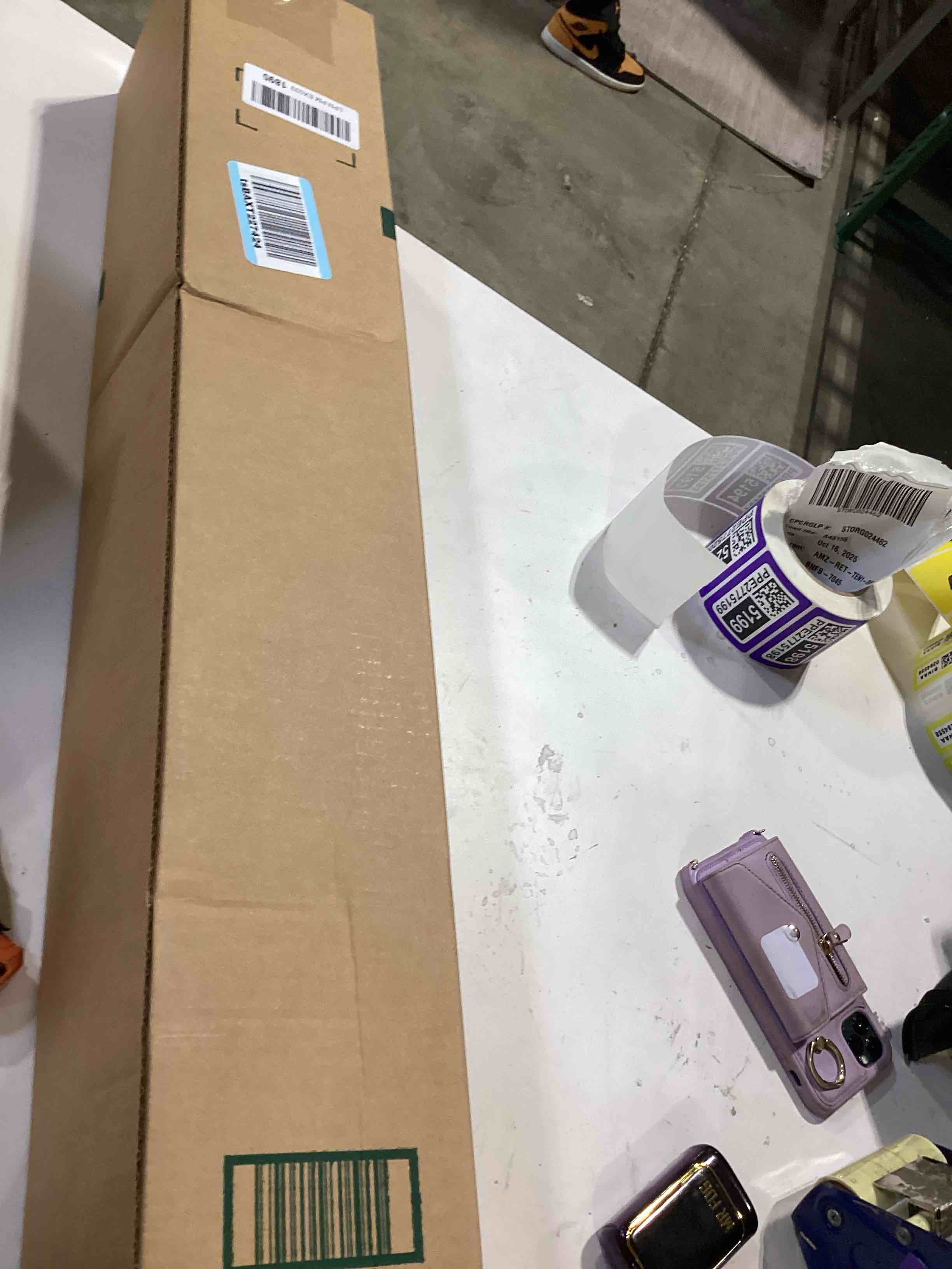 https://s3.amazonaws.com/lotting-images-prod/bidfta/PPE2775181_1760970414172.jpeg