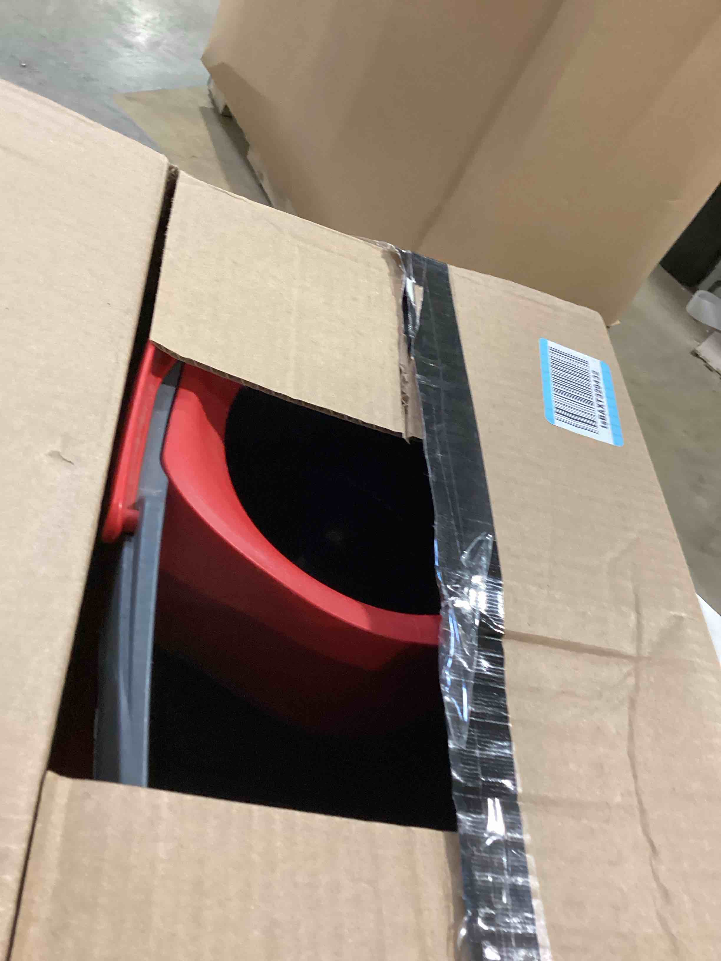 https://s3.amazonaws.com/lotting-images-prod/bidfta/PPE2775199_1760972008219.jpeg