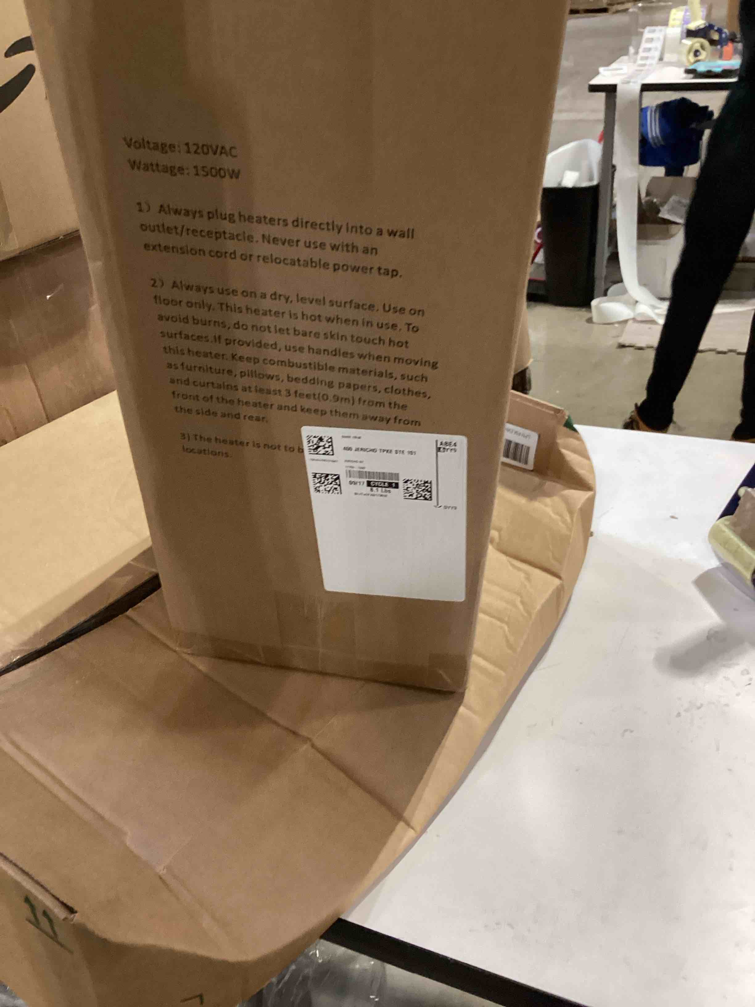 https://s3.amazonaws.com/lotting-images-prod/bidfta/PPE2775210_1760972399917.jpeg