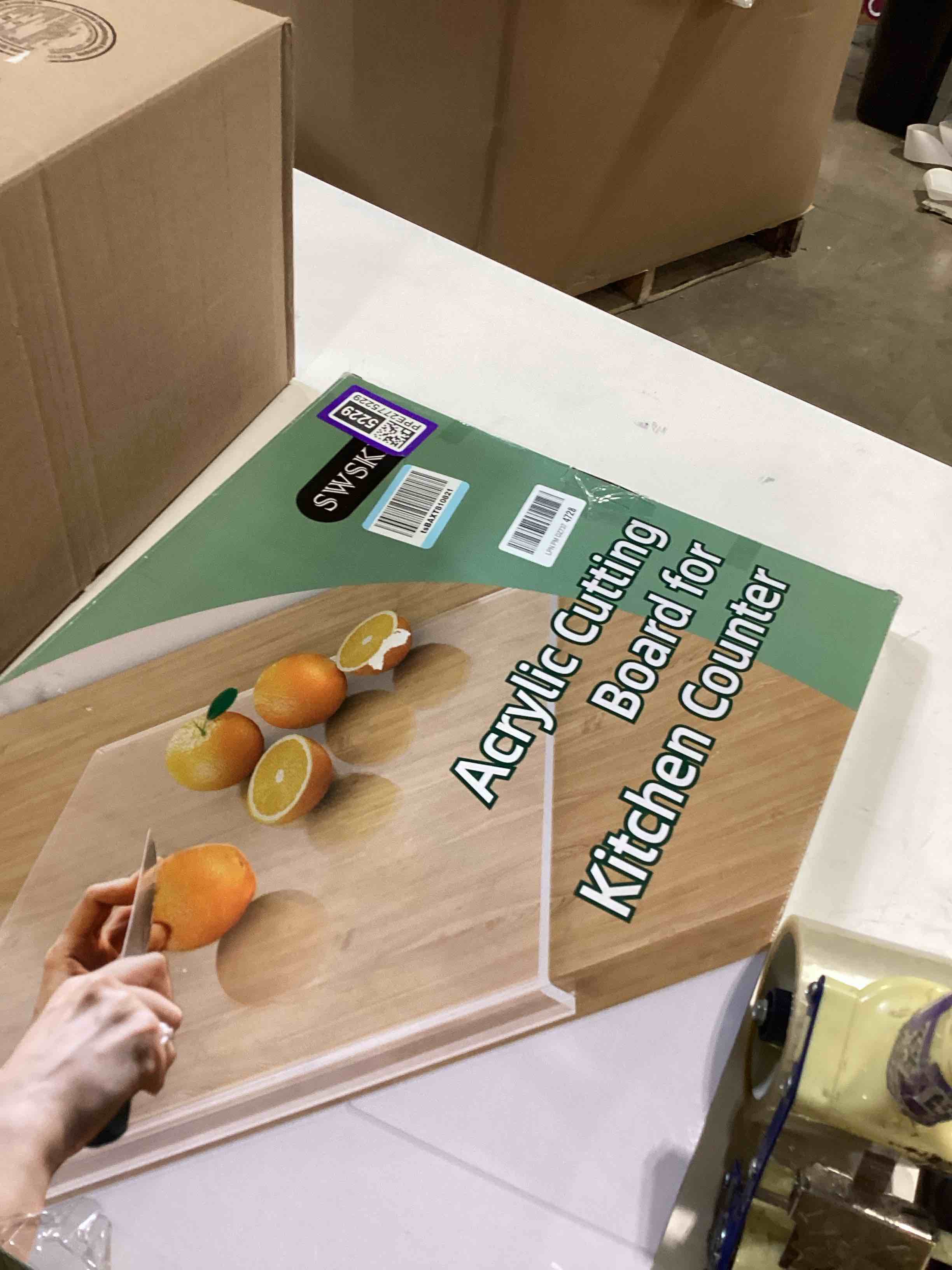 https://s3.amazonaws.com/lotting-images-prod/bidfta/PPE2775229_1760977323064.jpeg