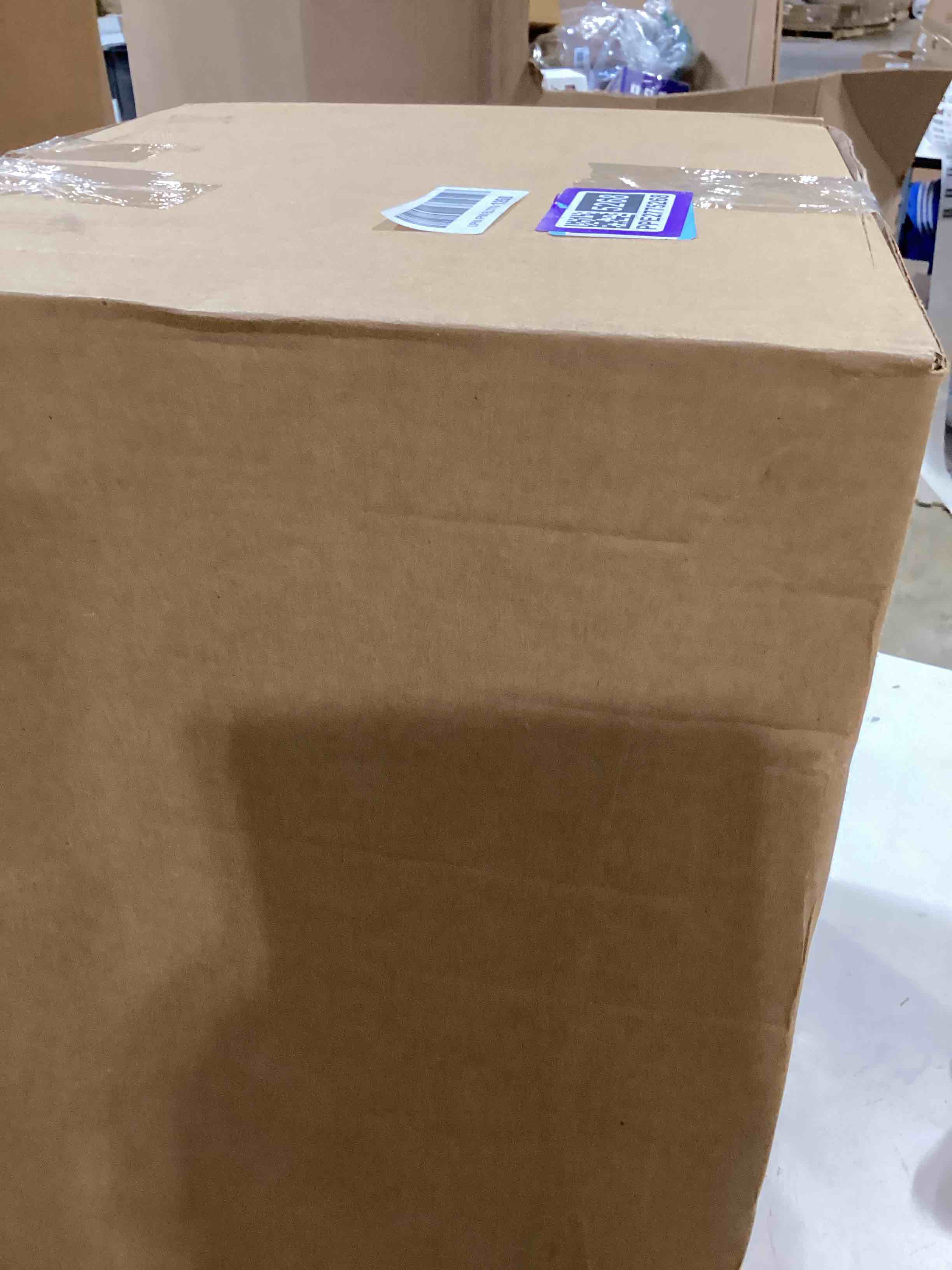https://s3.amazonaws.com/lotting-images-prod/bidfta/PPE2775268_1760981687431.jpeg