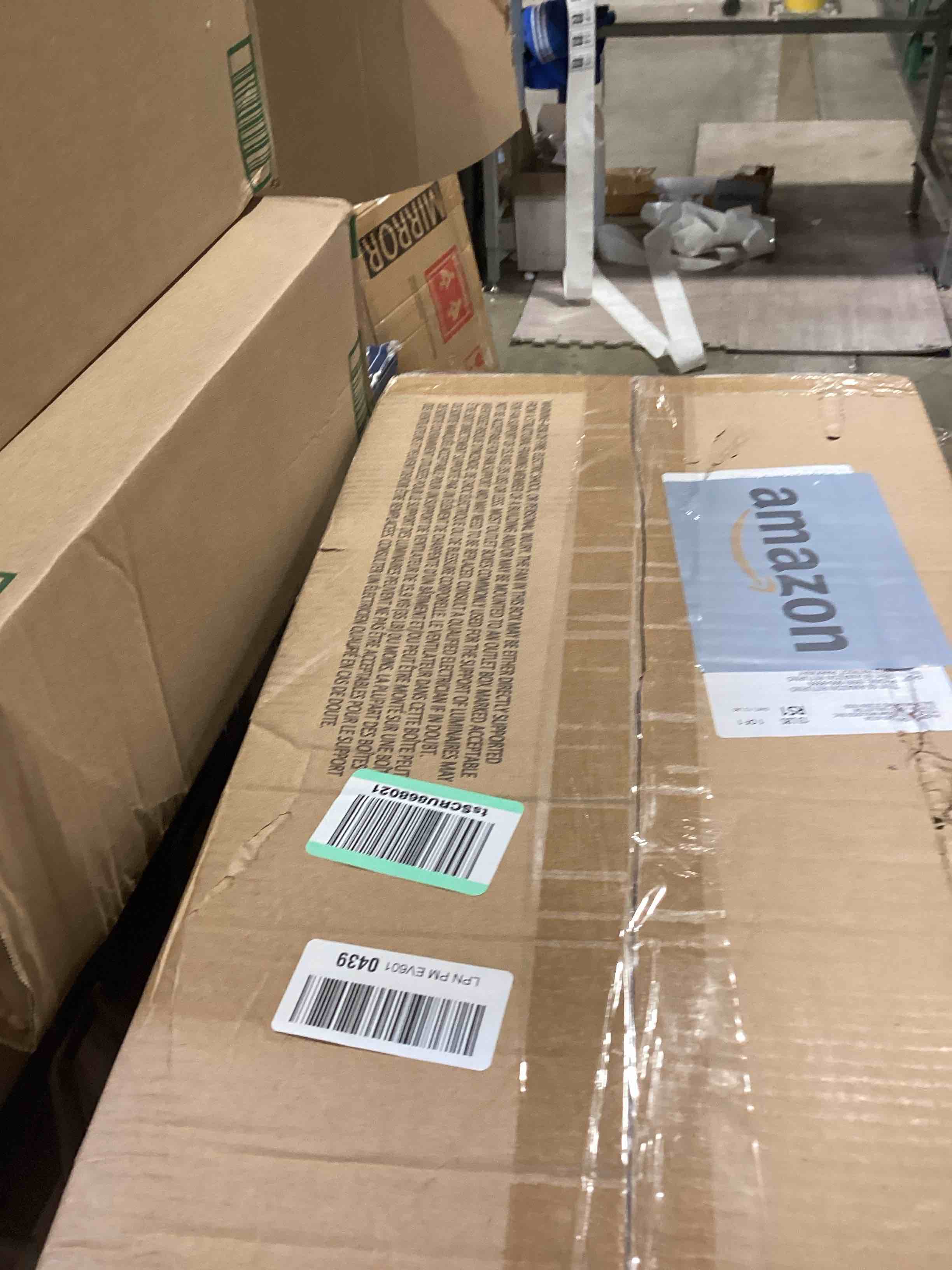 https://s3.amazonaws.com/lotting-images-prod/bidfta/PPE2775304_1760985571713.jpeg