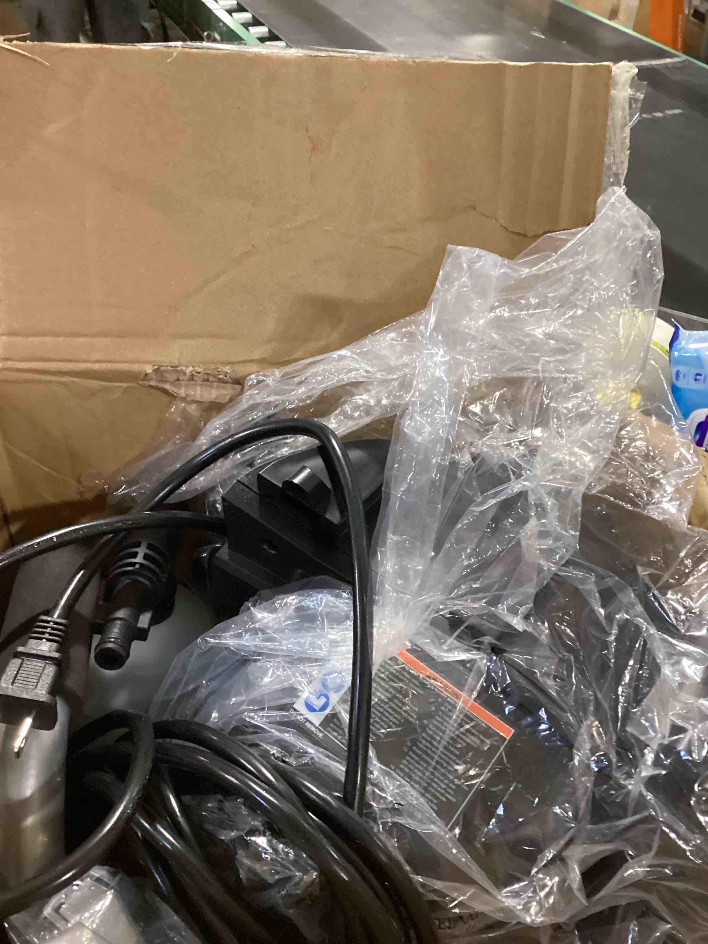 https://s3.amazonaws.com/lotting-images-prod/bidfta/PPE2775388_1761053245084.jpeg