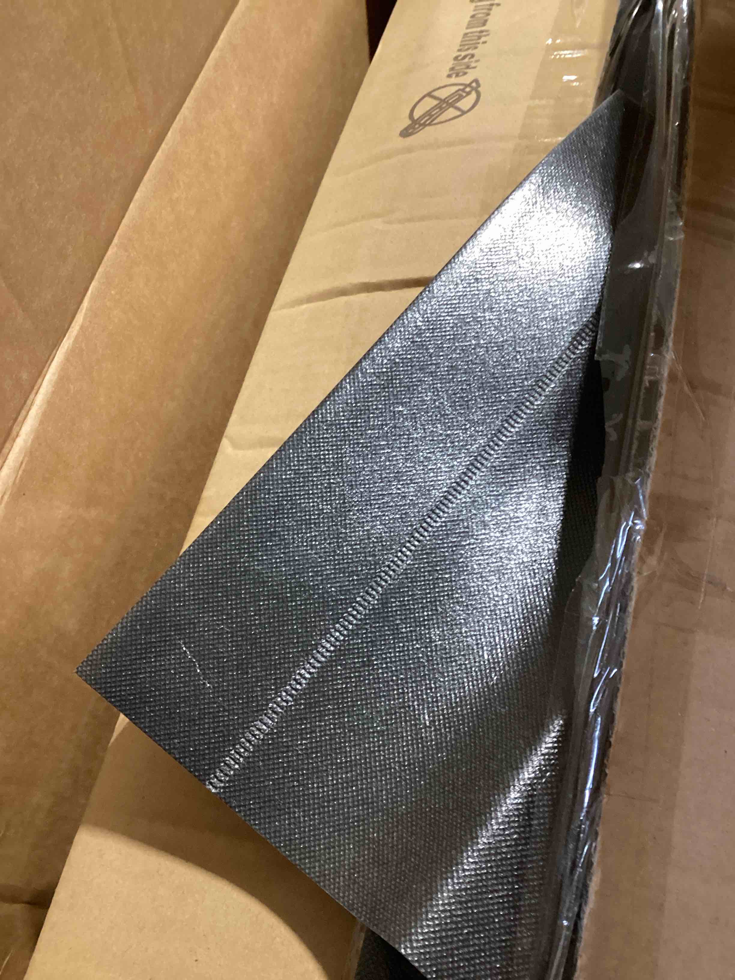 https://s3.amazonaws.com/lotting-images-prod/bidfta/PPE2775561_1761073592695.jpeg