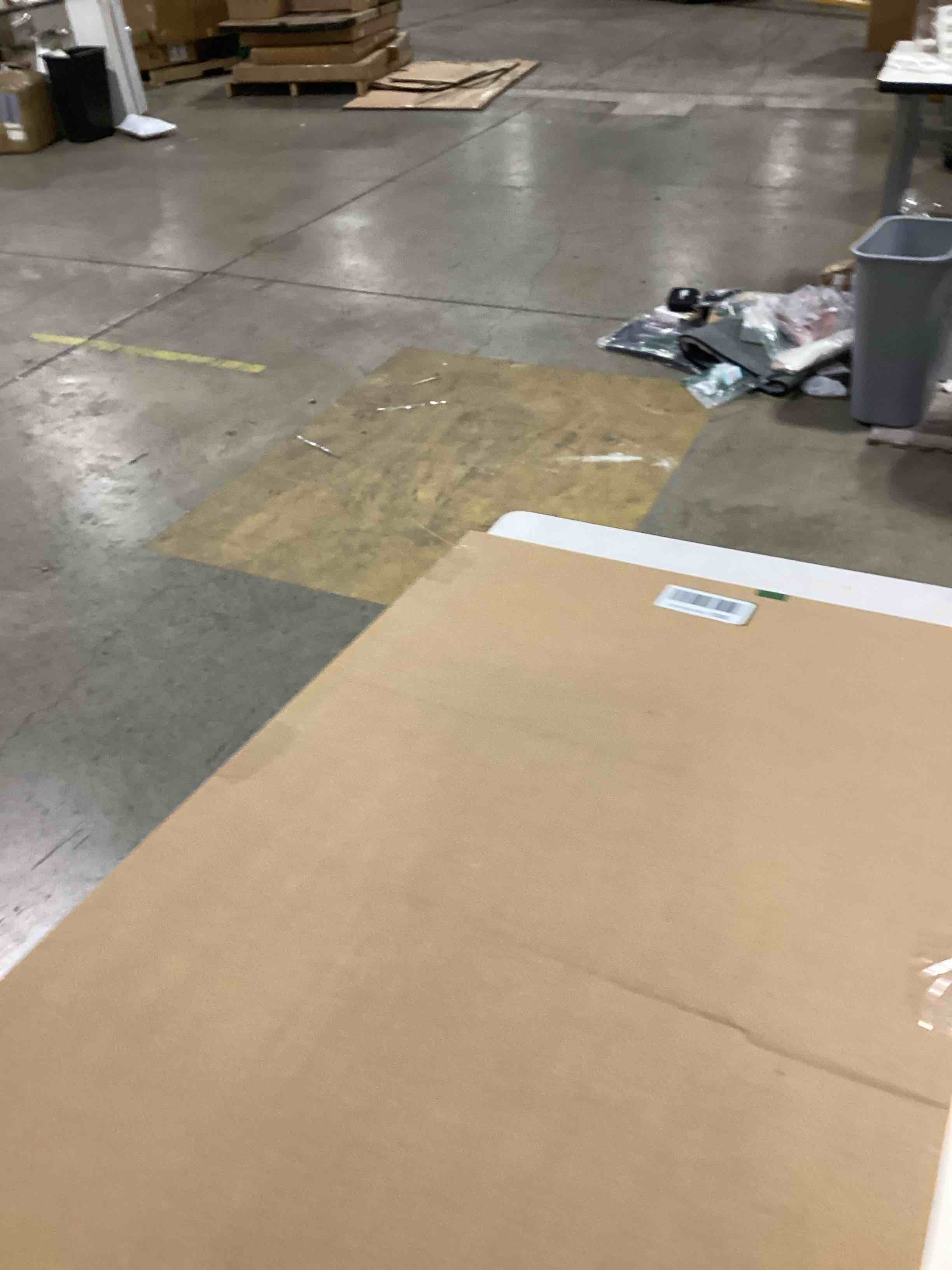 https://s3.amazonaws.com/lotting-images-prod/bidfta/PPE2775638_1761142887629.jpeg
