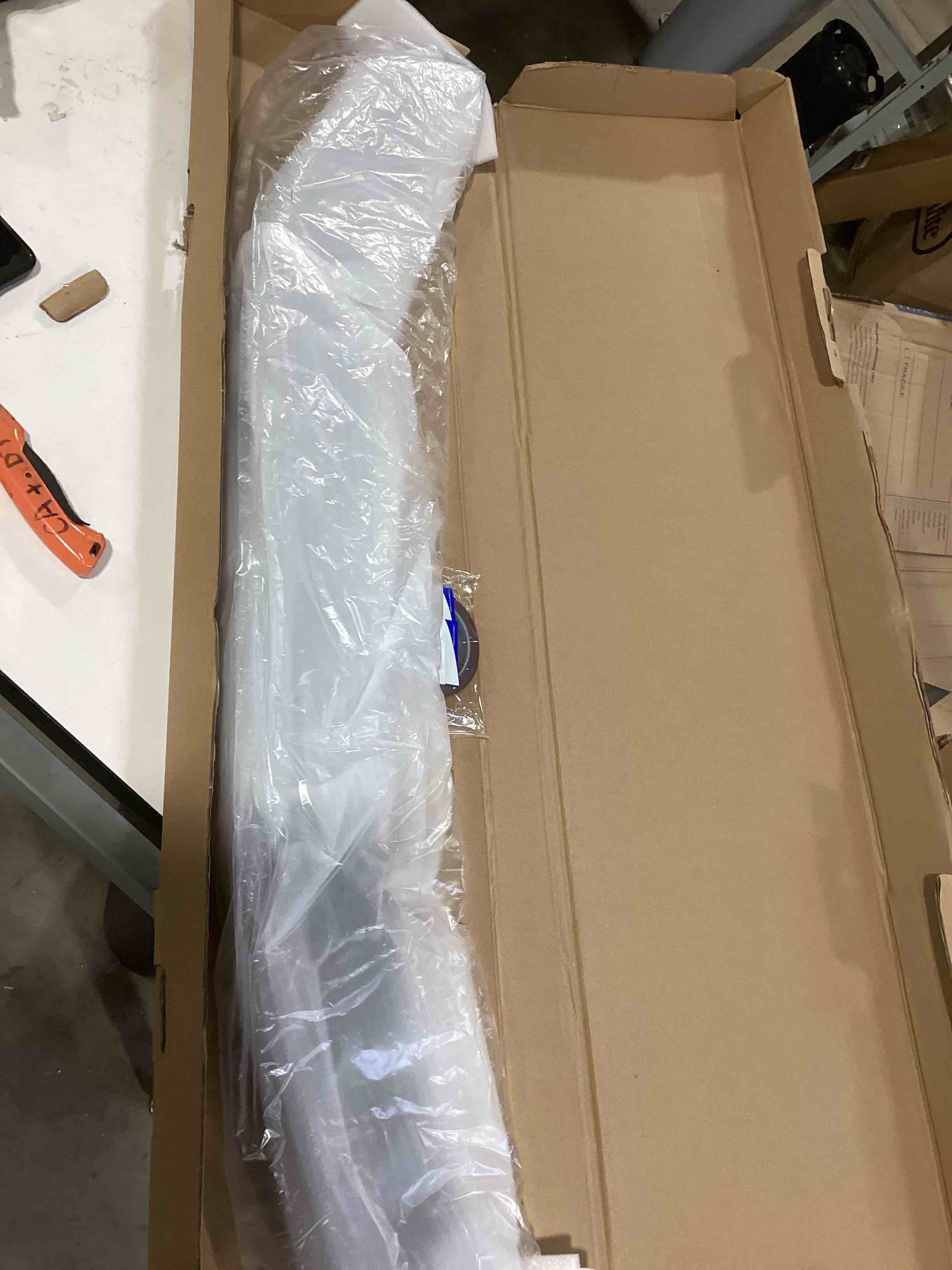 https://s3.amazonaws.com/lotting-images-prod/bidfta/PPE2775753_1761227111055.jpeg
