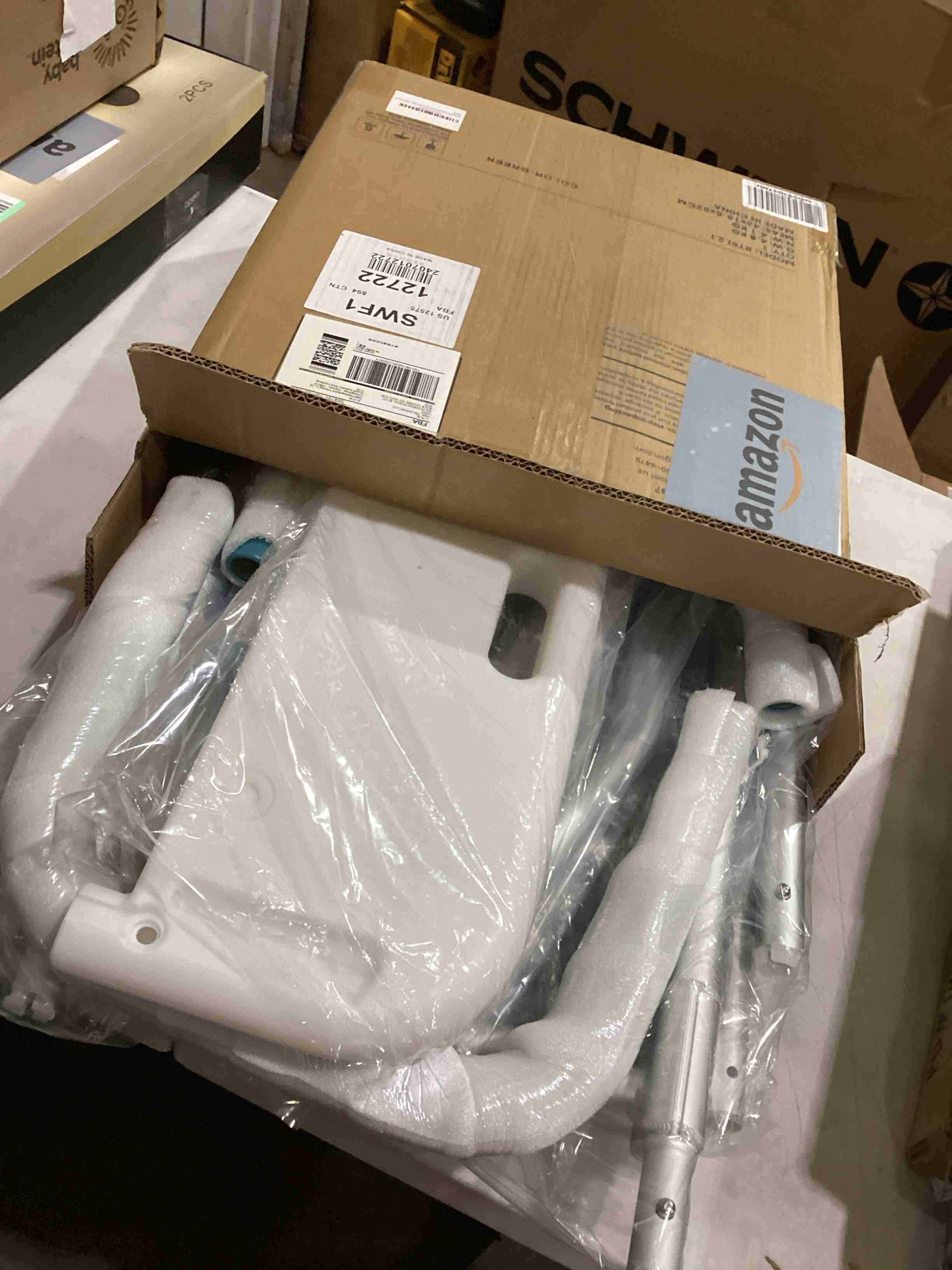 https://s3.amazonaws.com/lotting-images-prod/bidfta/PPE2896395_1747055483046.jpeg