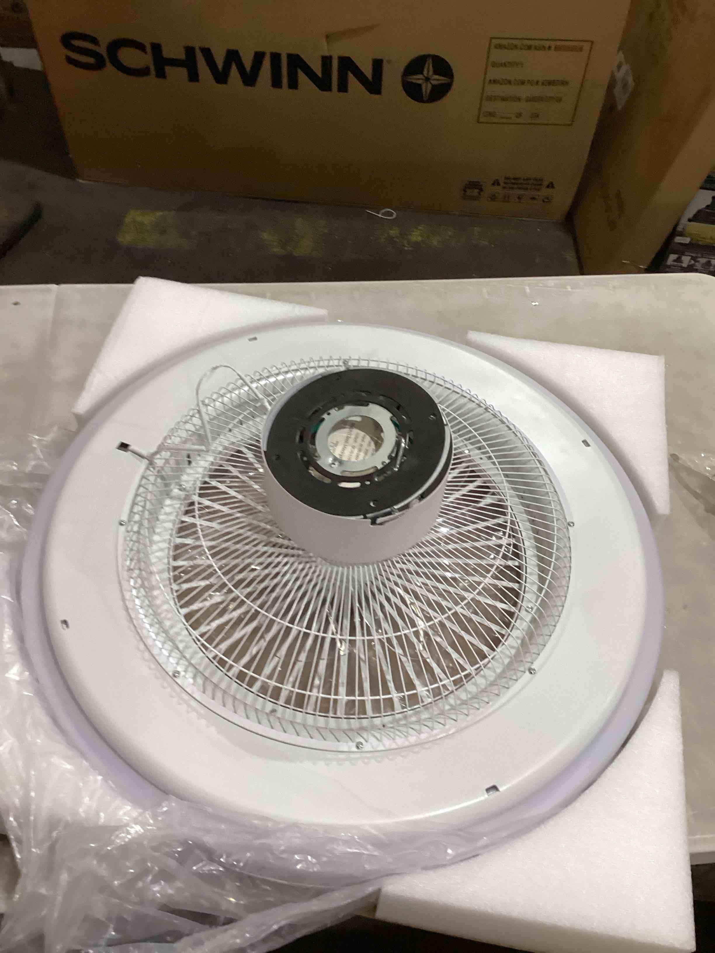 https://s3.amazonaws.com/lotting-images-prod/bidfta/PPE2897354_1748534261606.jpeg