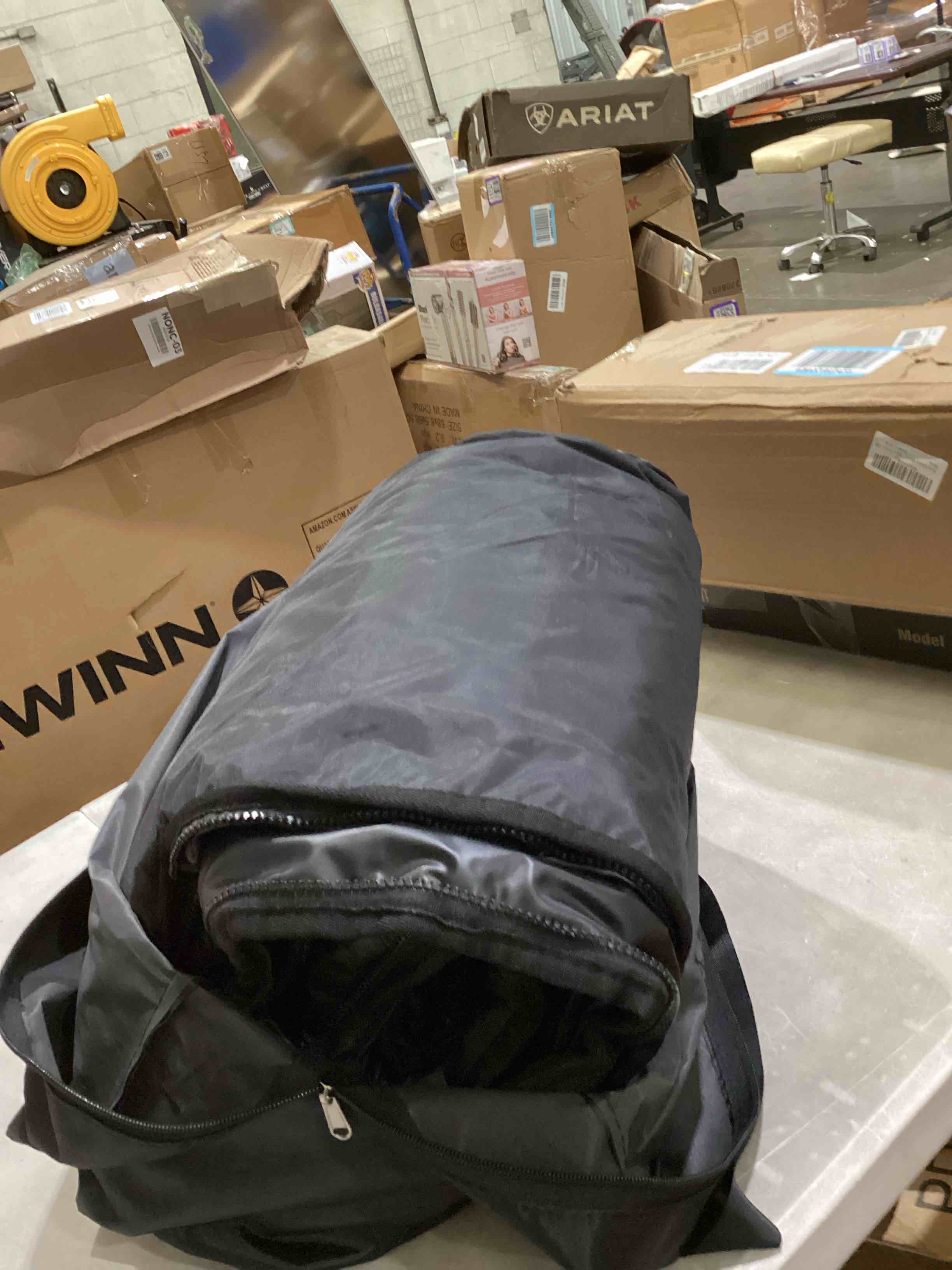 https://s3.amazonaws.com/lotting-images-prod/bidfta/PPE2897505_1748971703999.jpeg