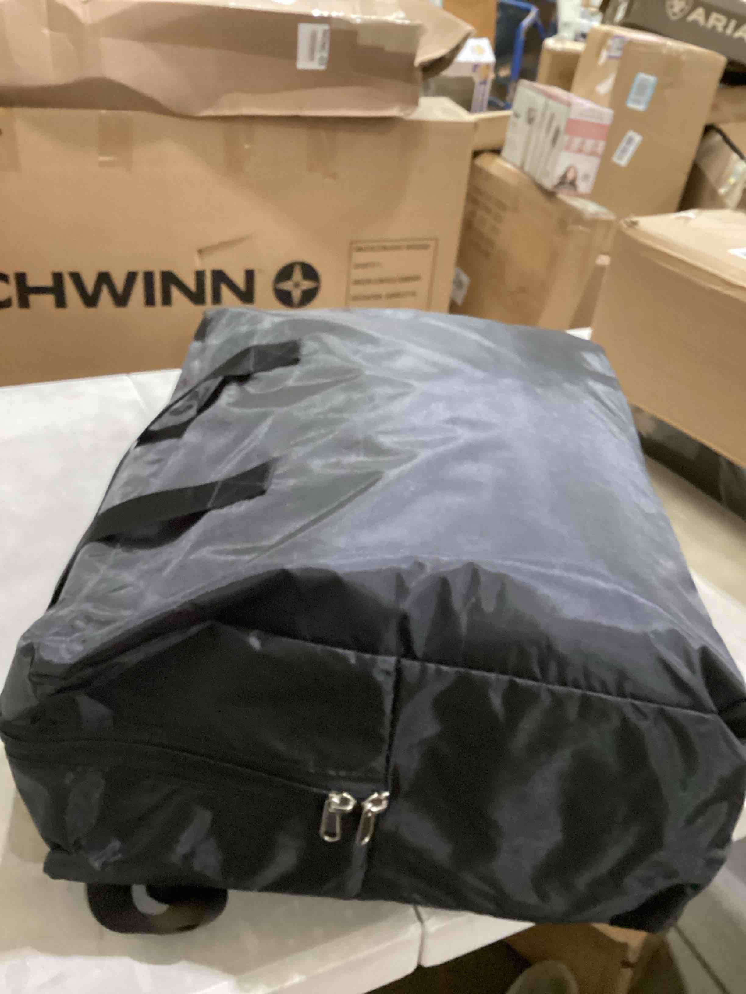 https://s3.amazonaws.com/lotting-images-prod/bidfta/PPE2897505_1748971724633.jpeg
