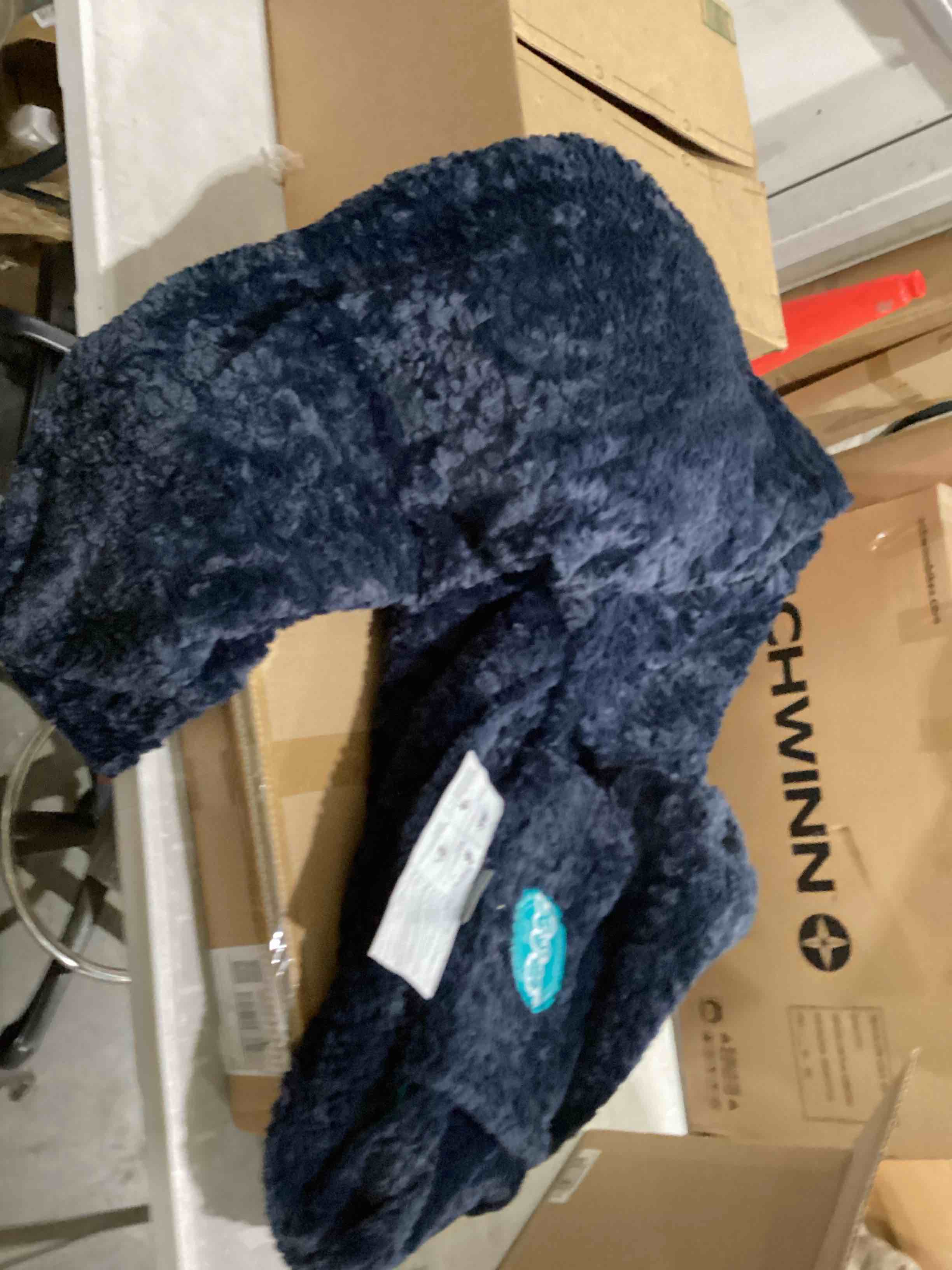 https://s3.amazonaws.com/lotting-images-prod/bidfta/PPE2897990_1749489598902.jpeg