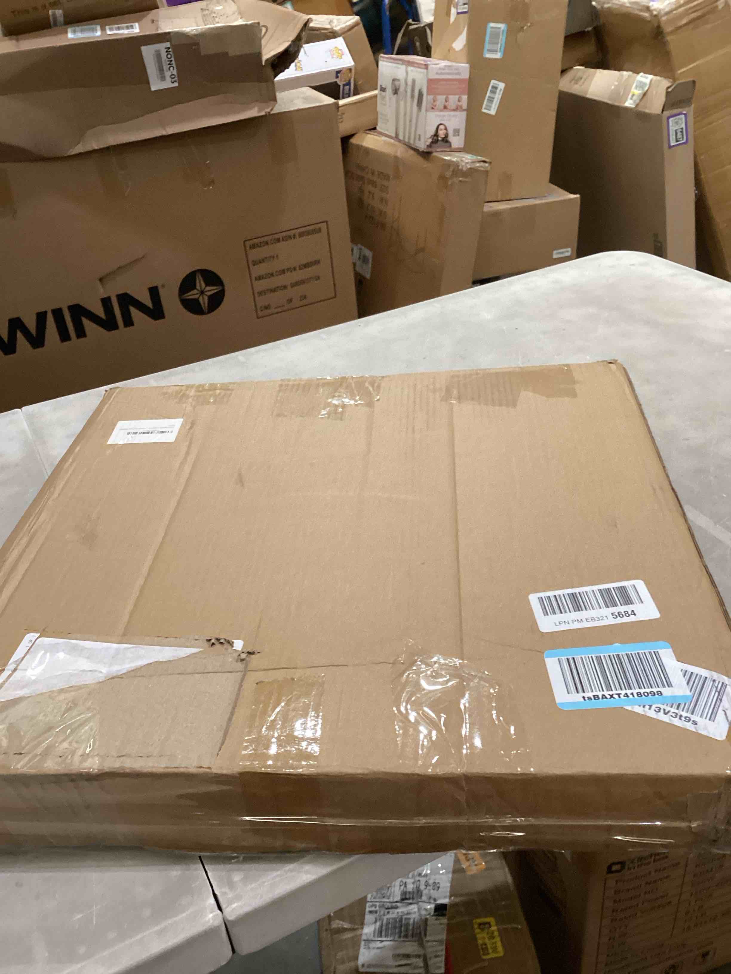 https://s3.amazonaws.com/lotting-images-prod/bidfta/PPE2898318_1749583459393.jpeg