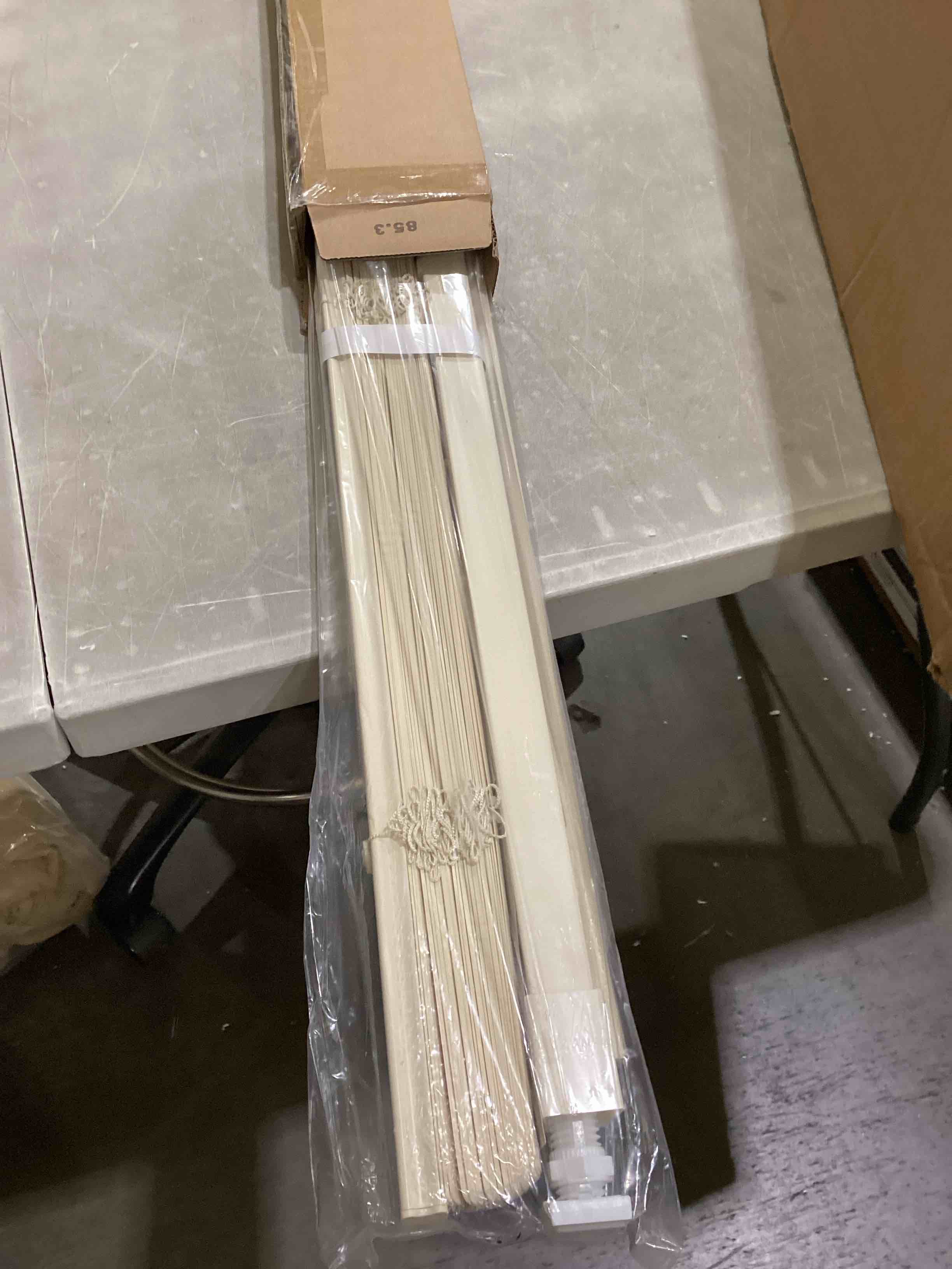 https://s3.amazonaws.com/lotting-images-prod/bidfta/PPE2898356_1749658885830.jpeg