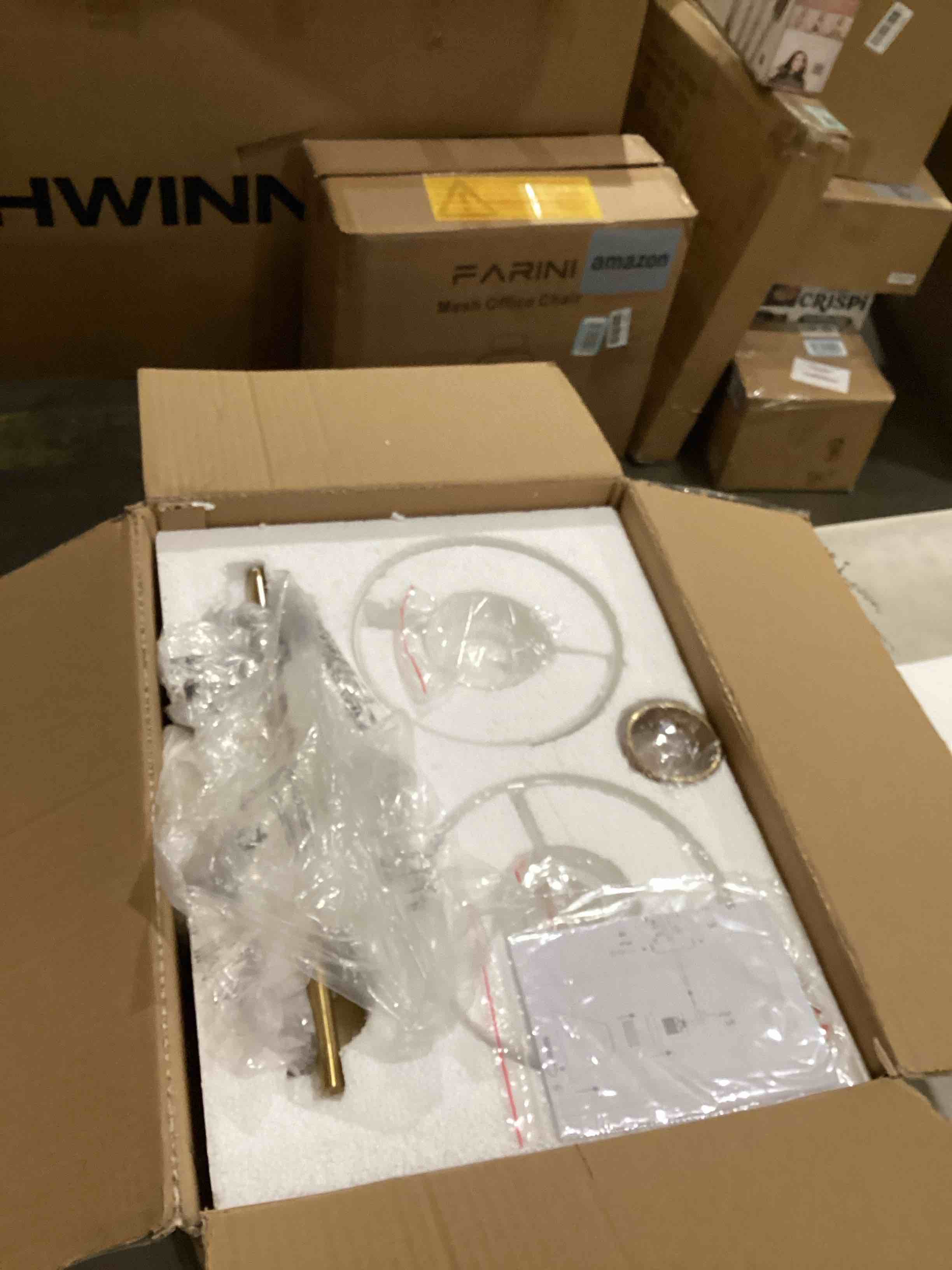https://s3.amazonaws.com/lotting-images-prod/bidfta/PPE2898365_1749663106304.jpeg