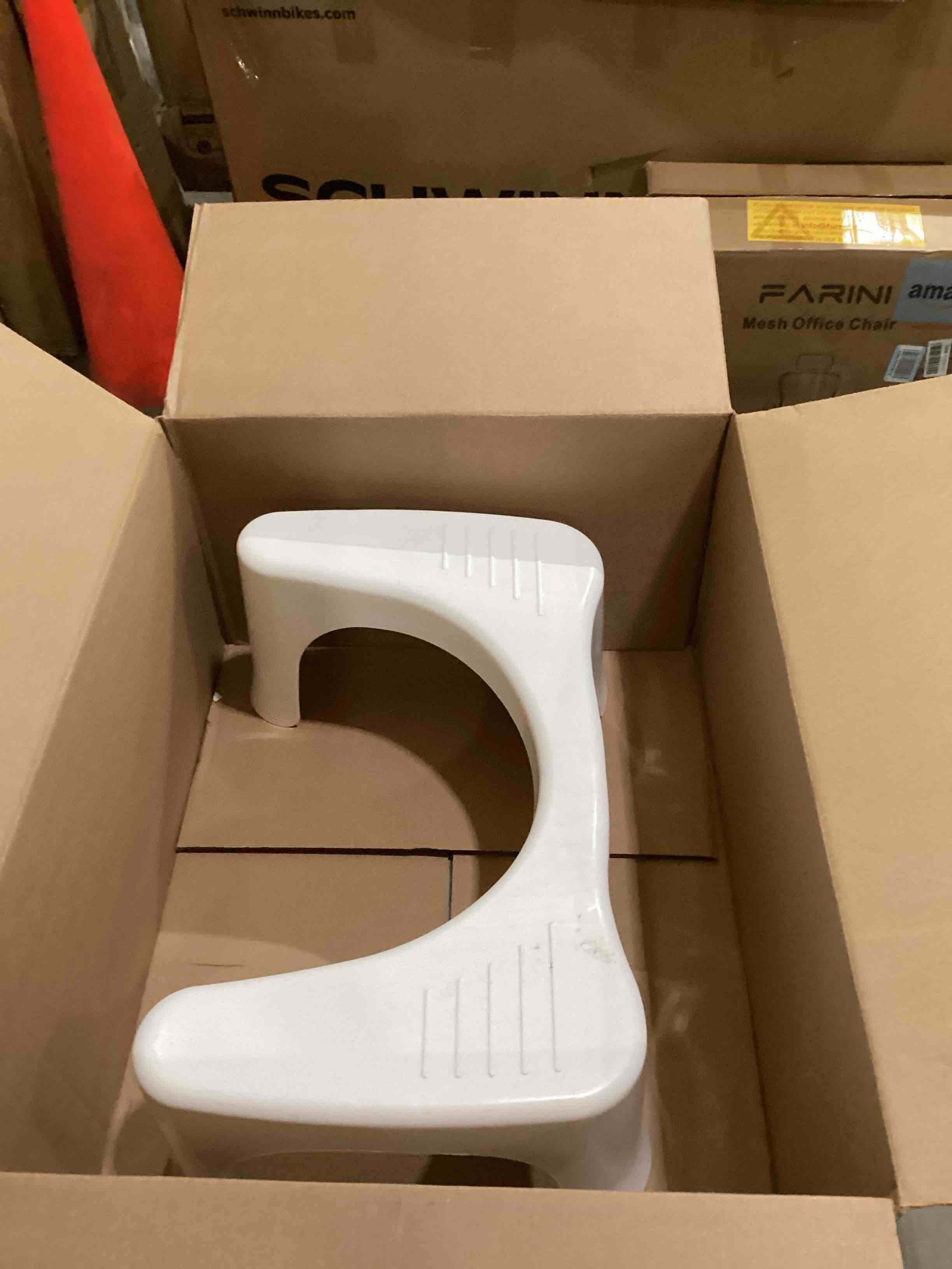 https://s3.amazonaws.com/lotting-images-prod/bidfta/PPE2898369_1749663747896.jpeg