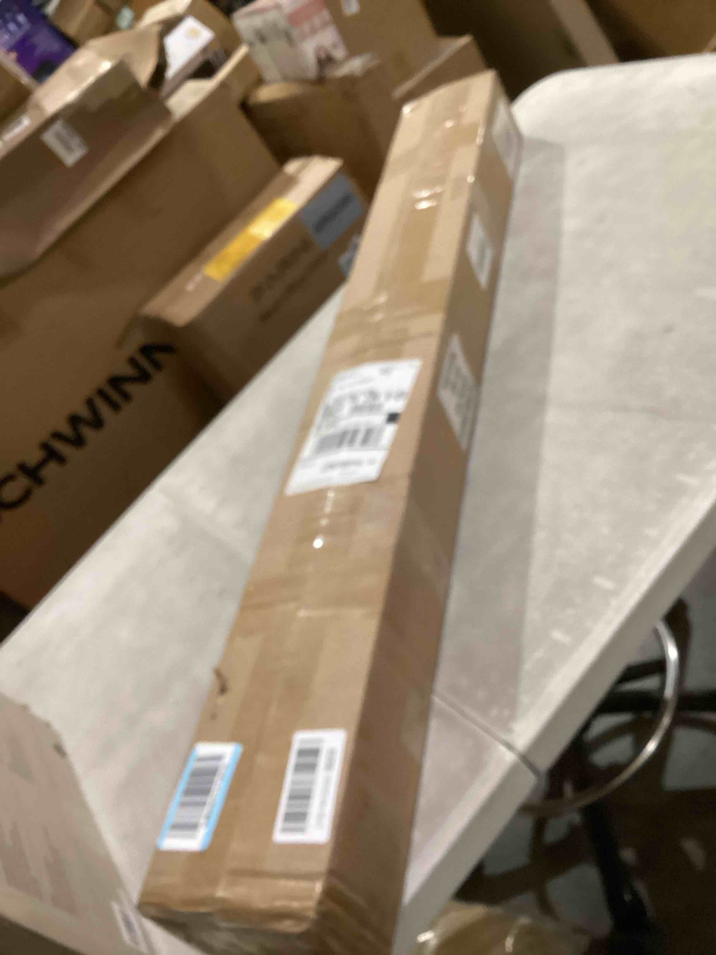 https://s3.amazonaws.com/lotting-images-prod/bidfta/PPE2898374_1749664657609.jpeg